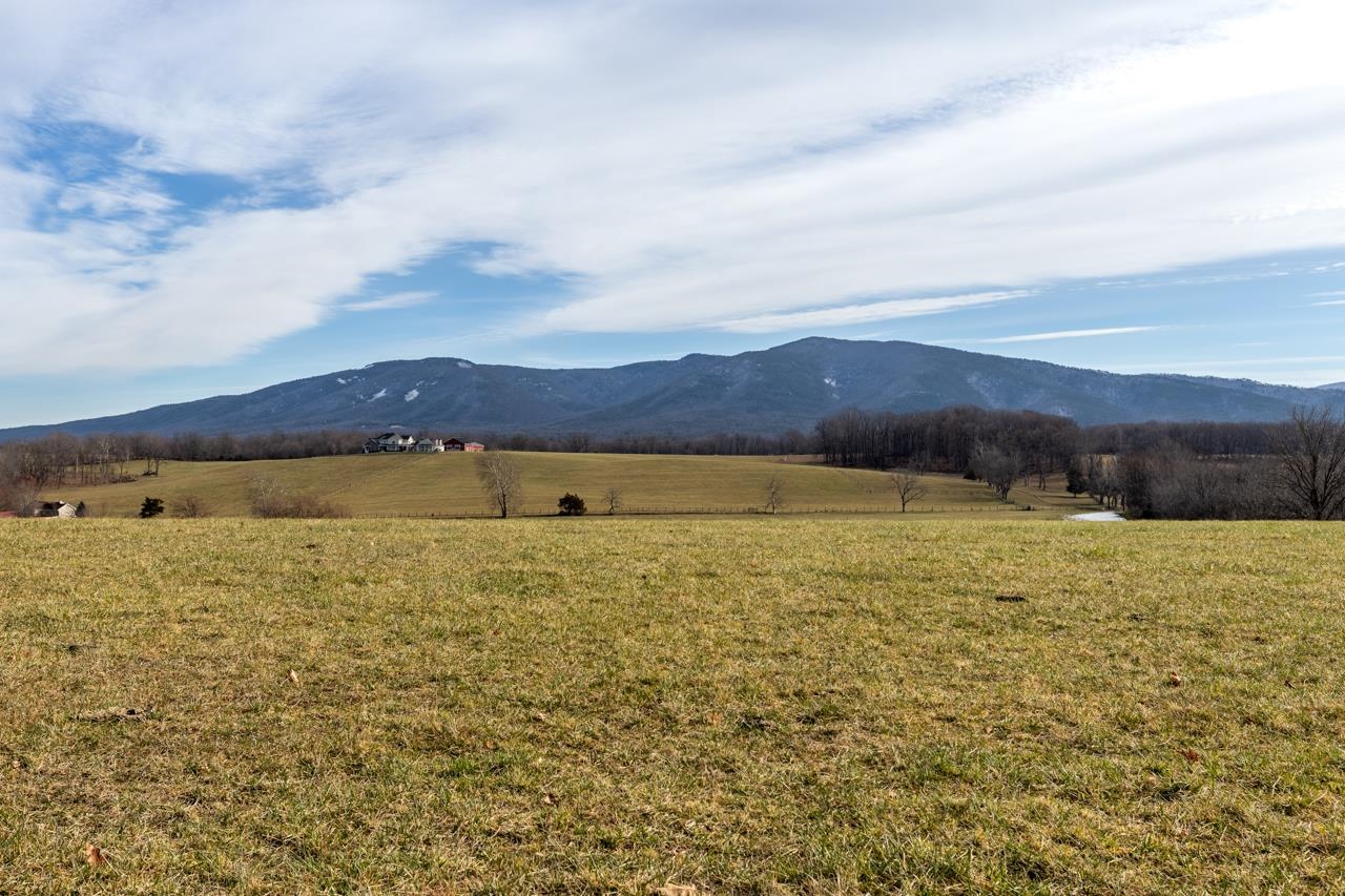 5294 Lee Jackson Hwy