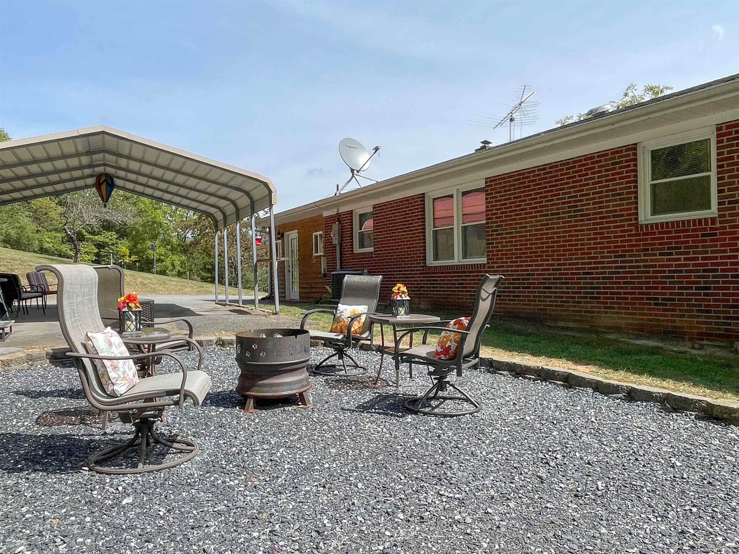 152 Keyes Mill Rd