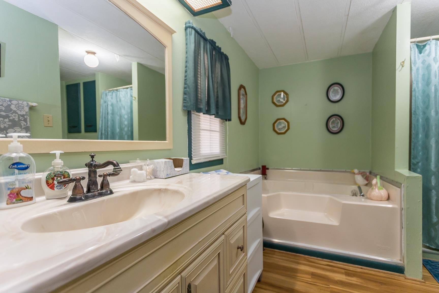 2518 Estaline Valley Rd