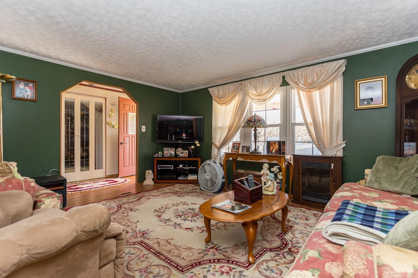 2518 Estaline Valley Rd