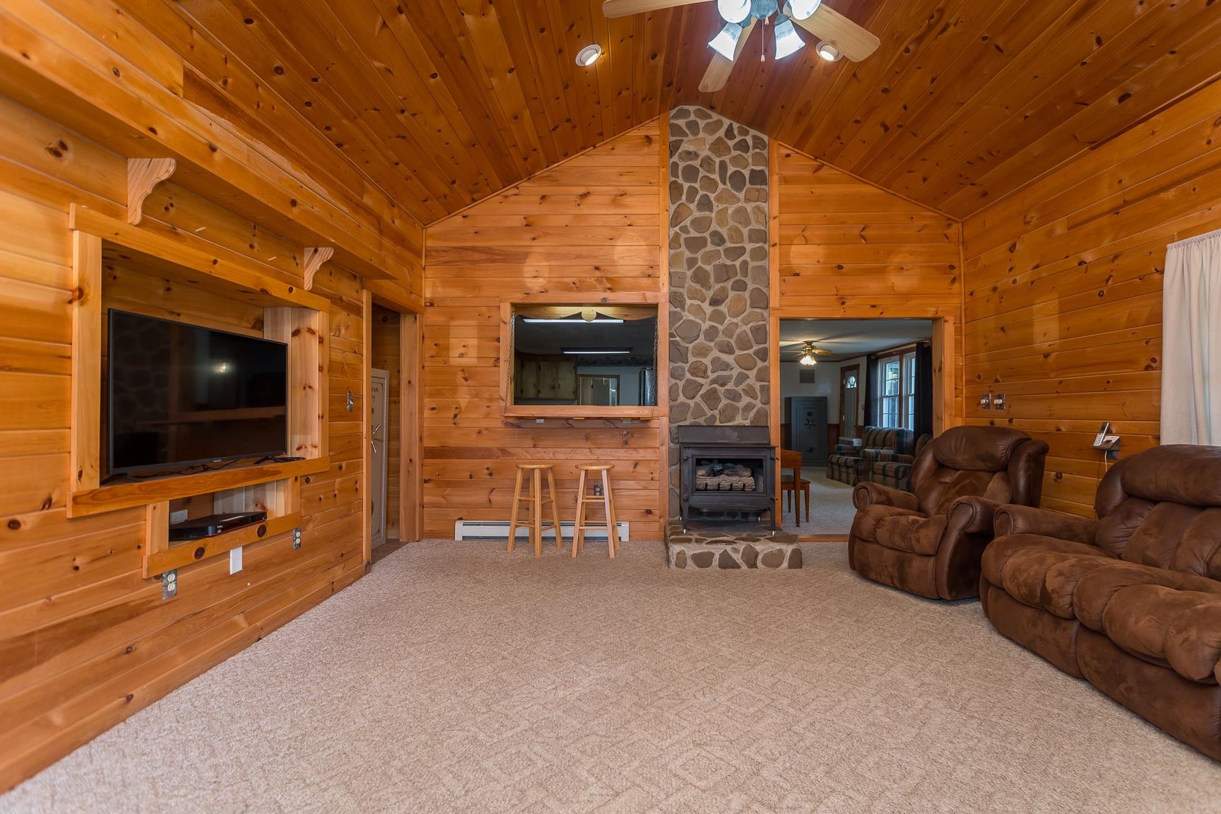 14704 Deerfield Rd
