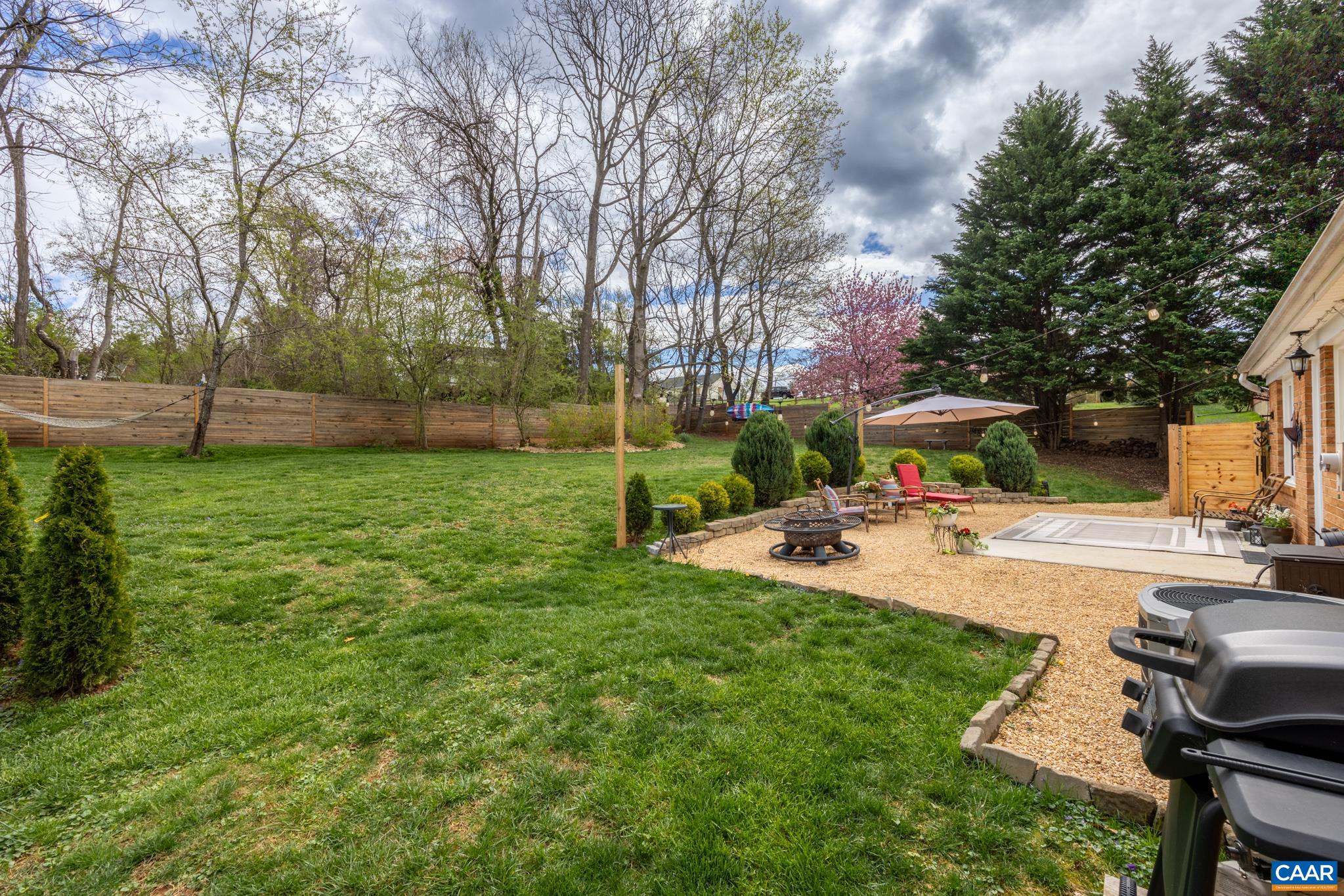 124 Locust St