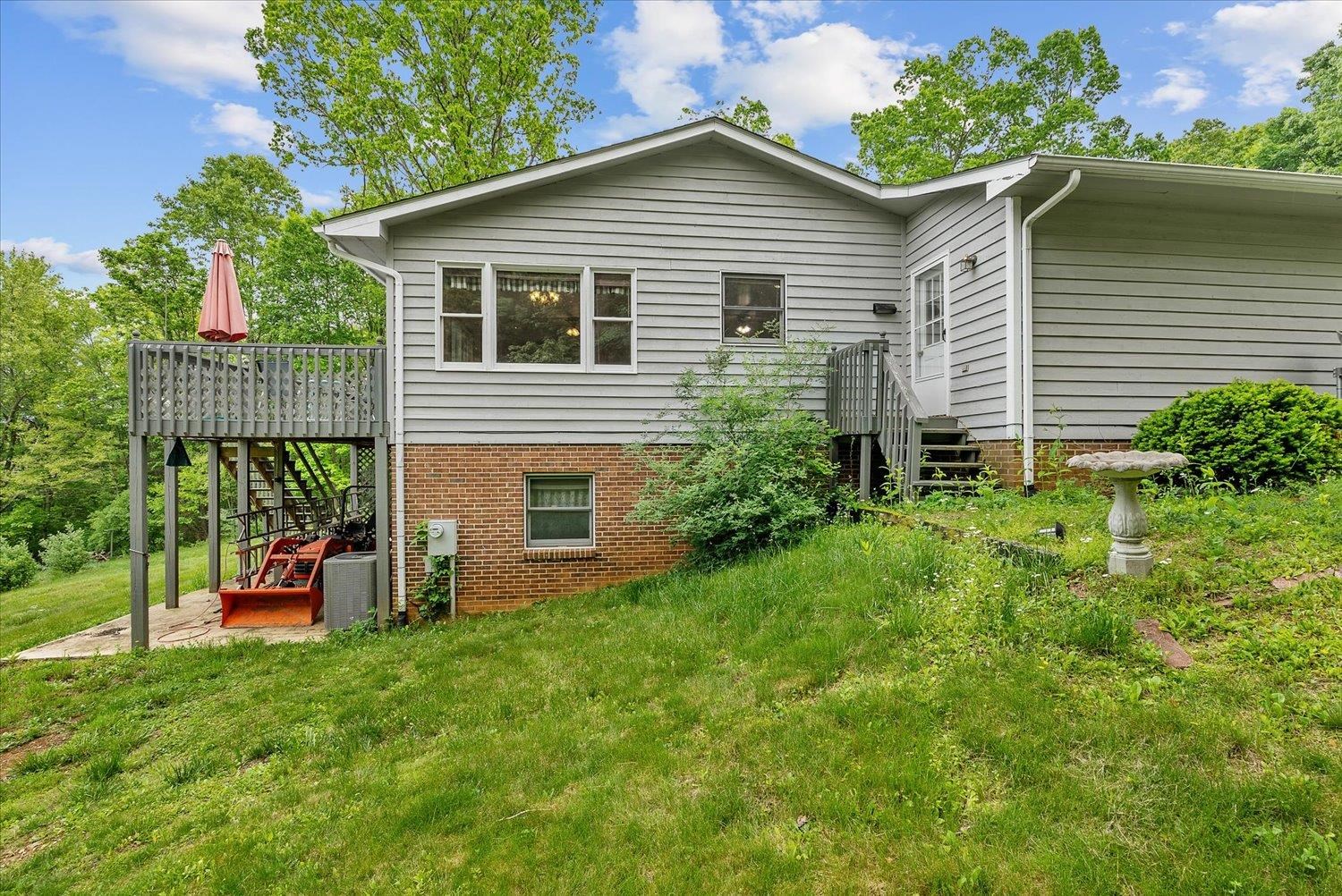 592 Stover Shop Rd