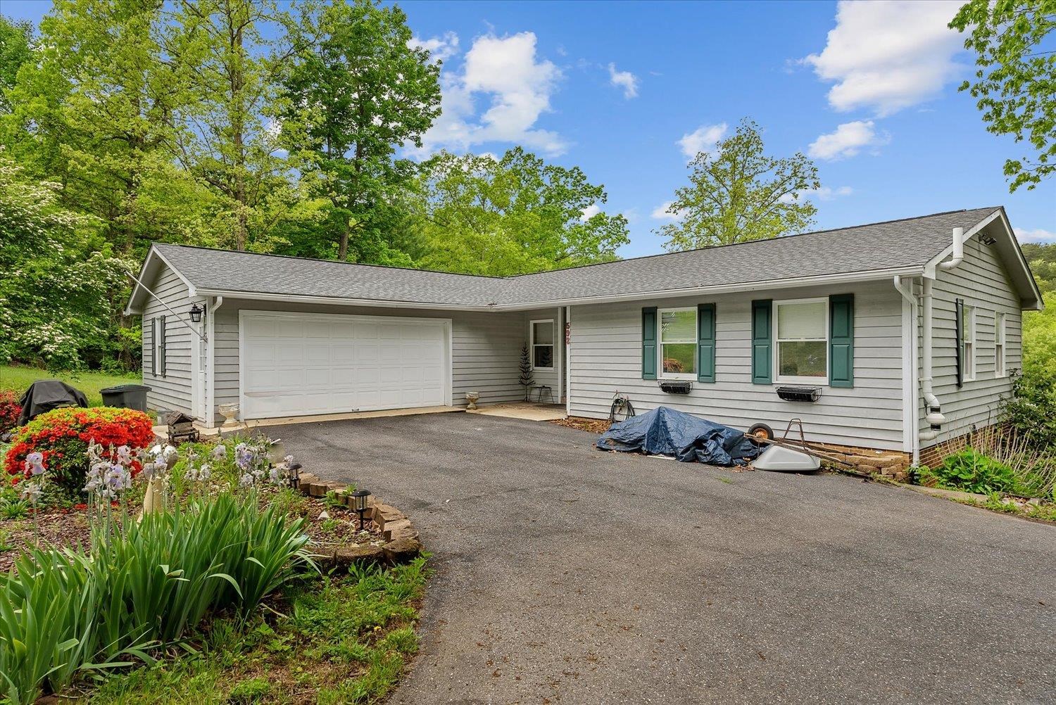 592 Stover Shop Rd