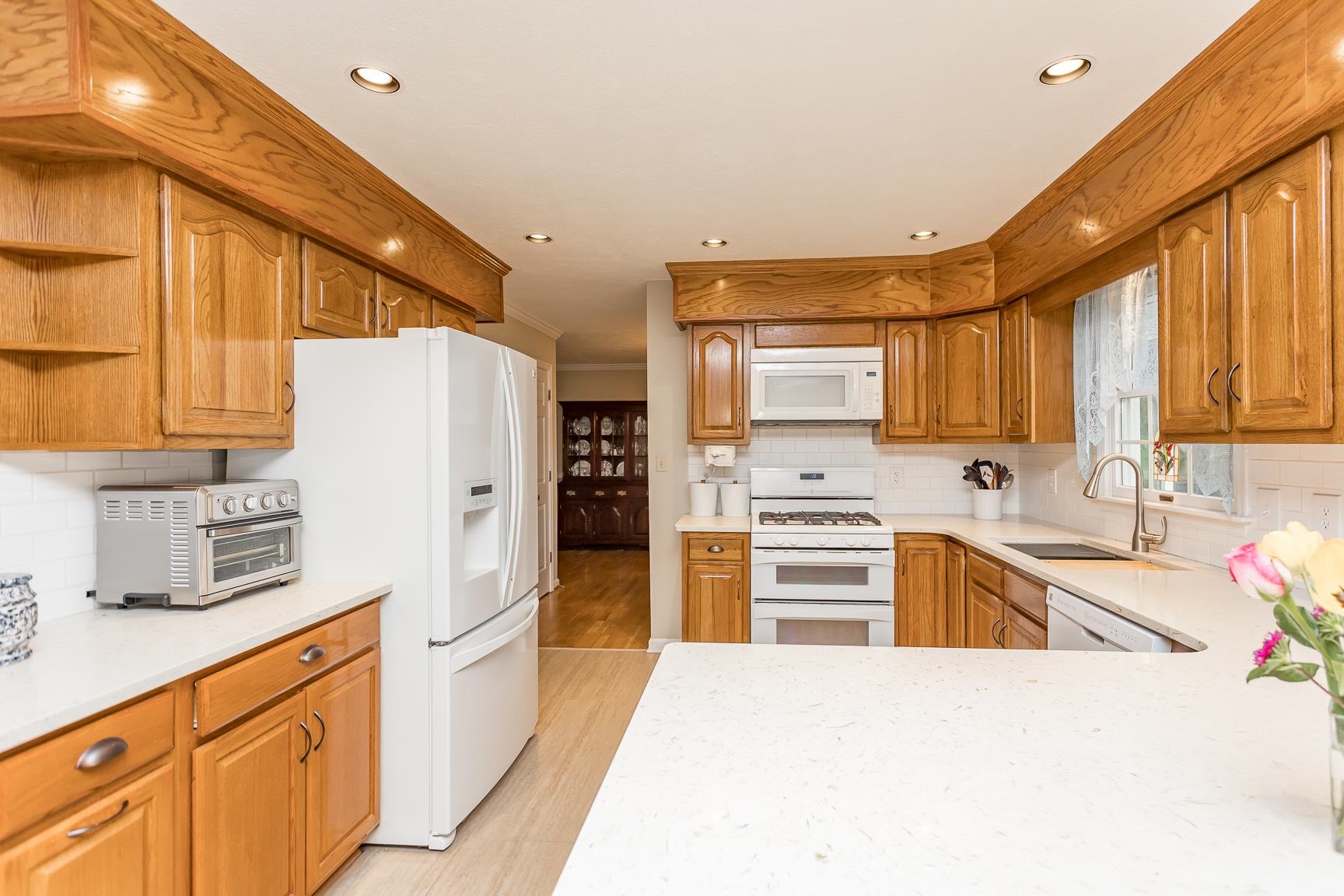 40 Sunset Dr