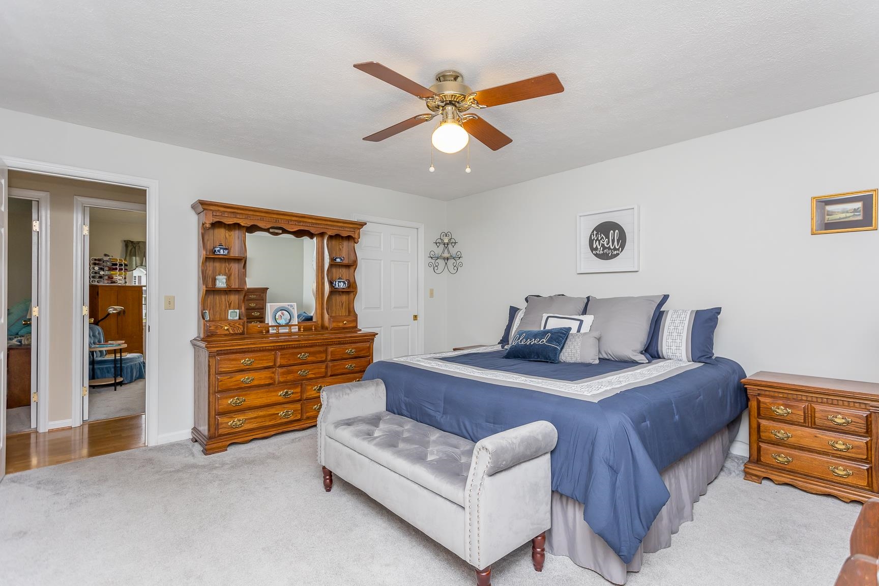 40 Sunset Dr