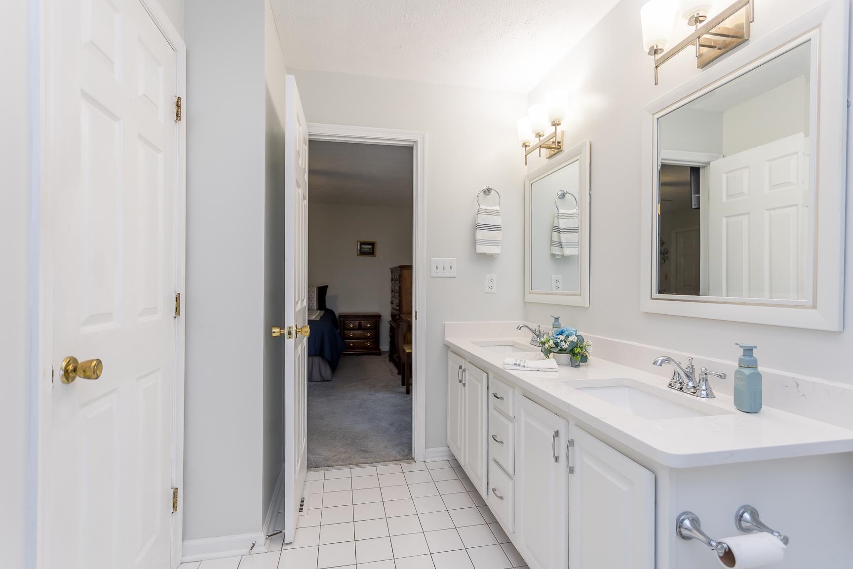 40 Sunset Dr