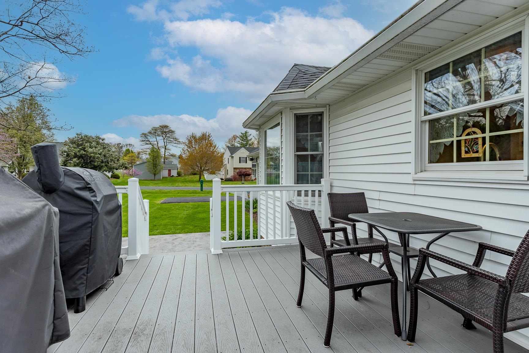 40 Sunset Dr