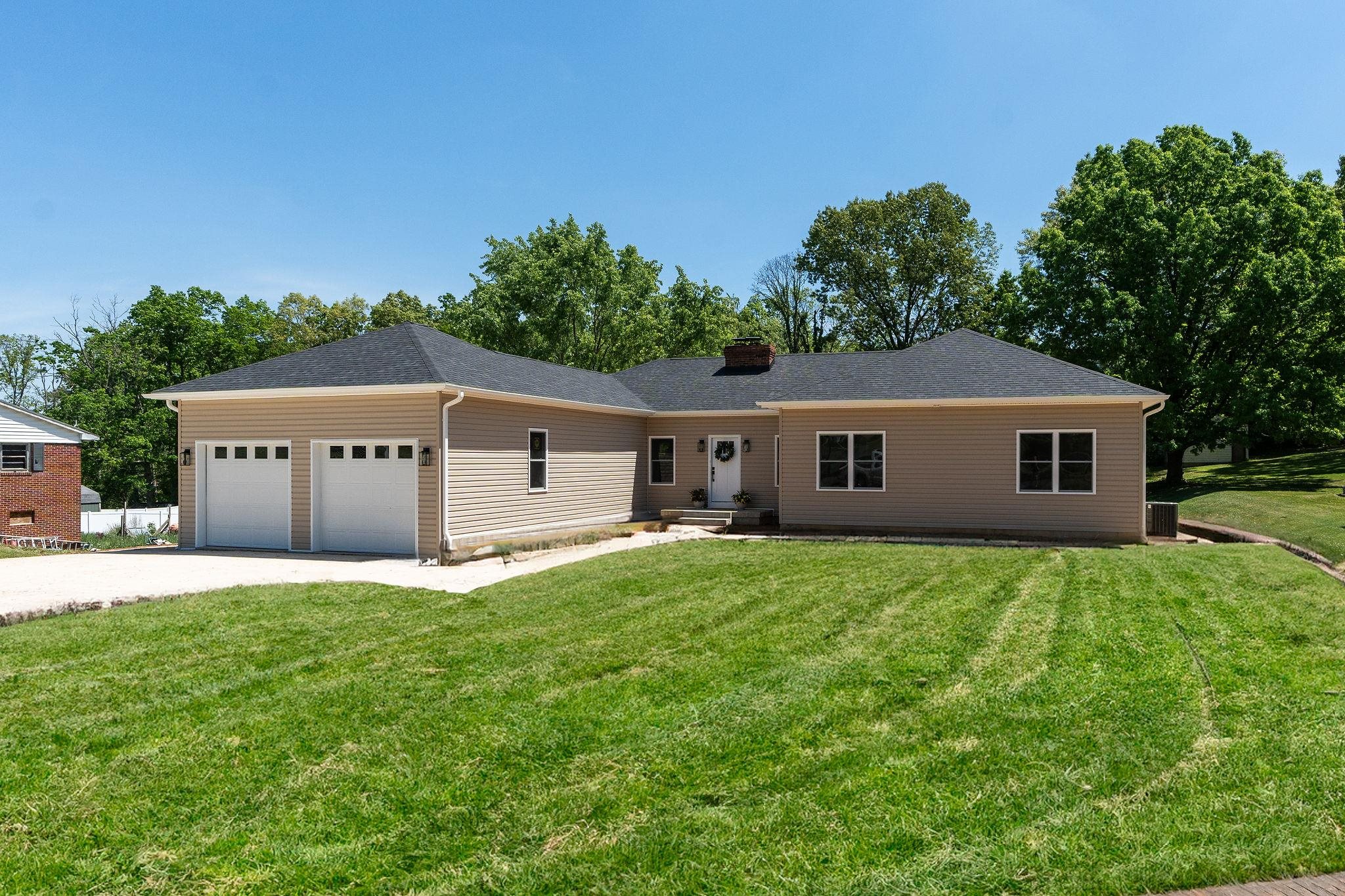 228 William Cousins Rd