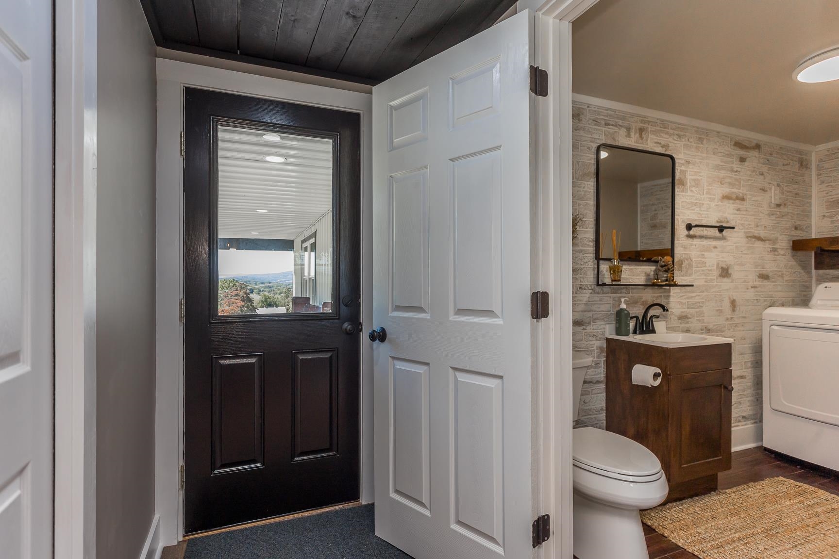 112 Twin Hill Rd
