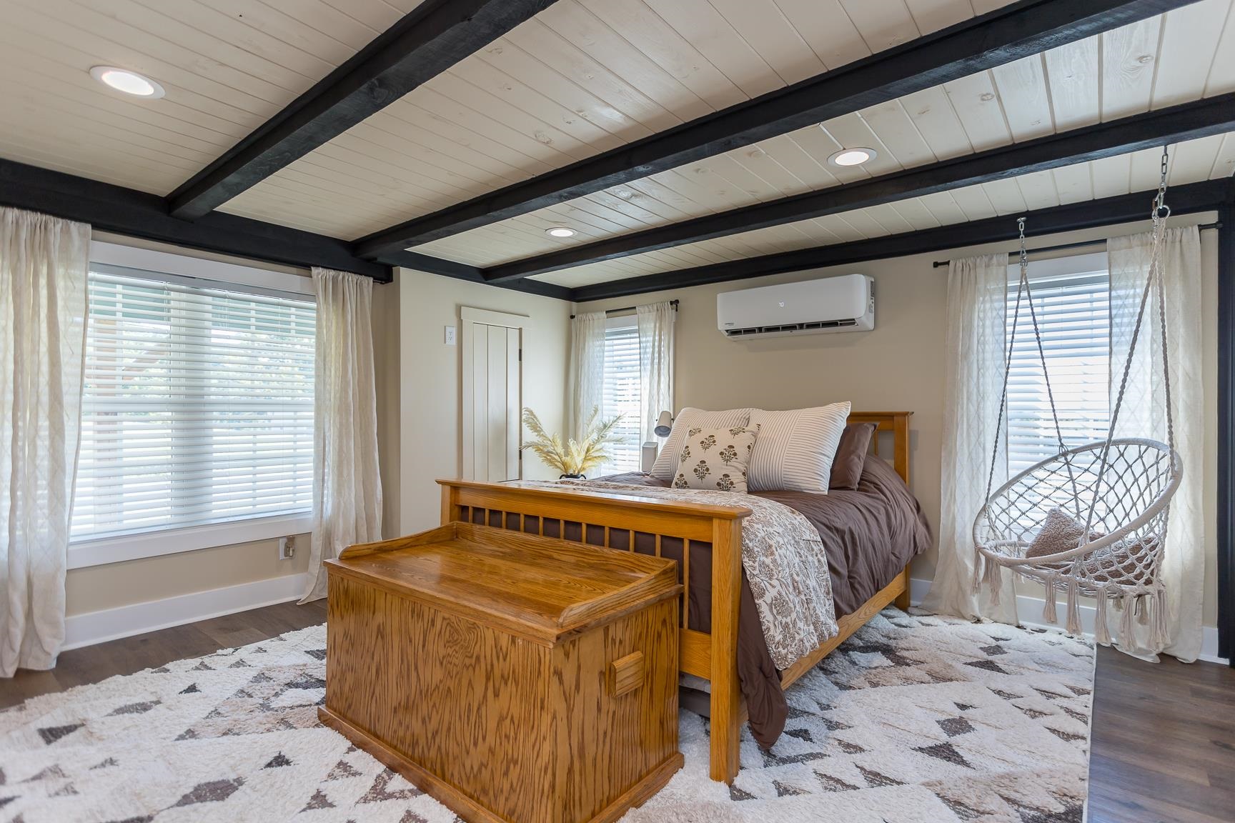 112 Twin Hill Rd