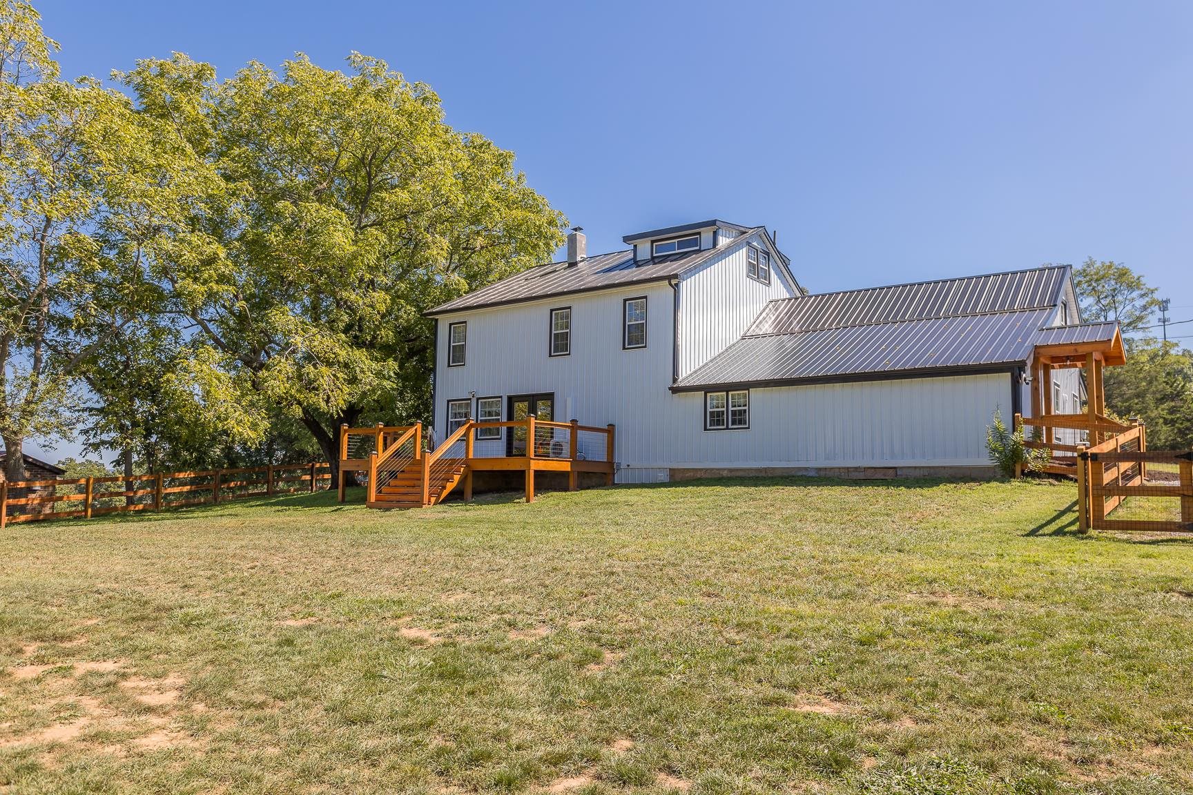 112 Twin Hill Rd