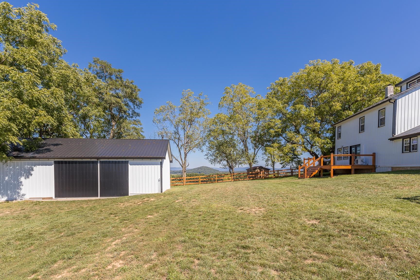 112 Twin Hill Rd