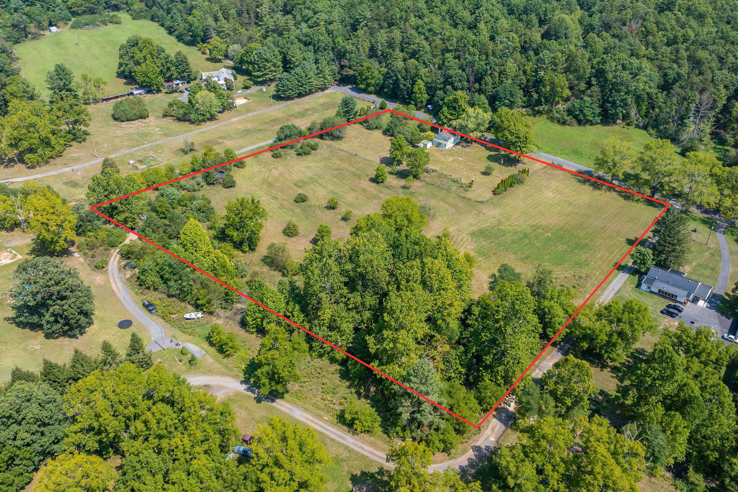 320 Hodges Draft Ln