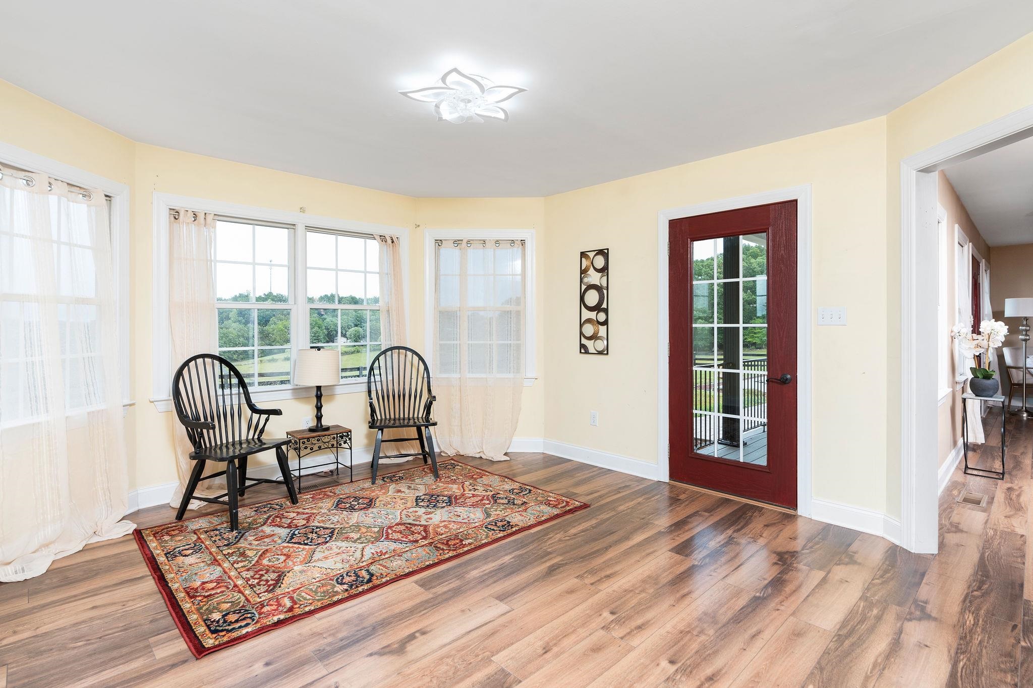 720 Vinegar Hill Rd
