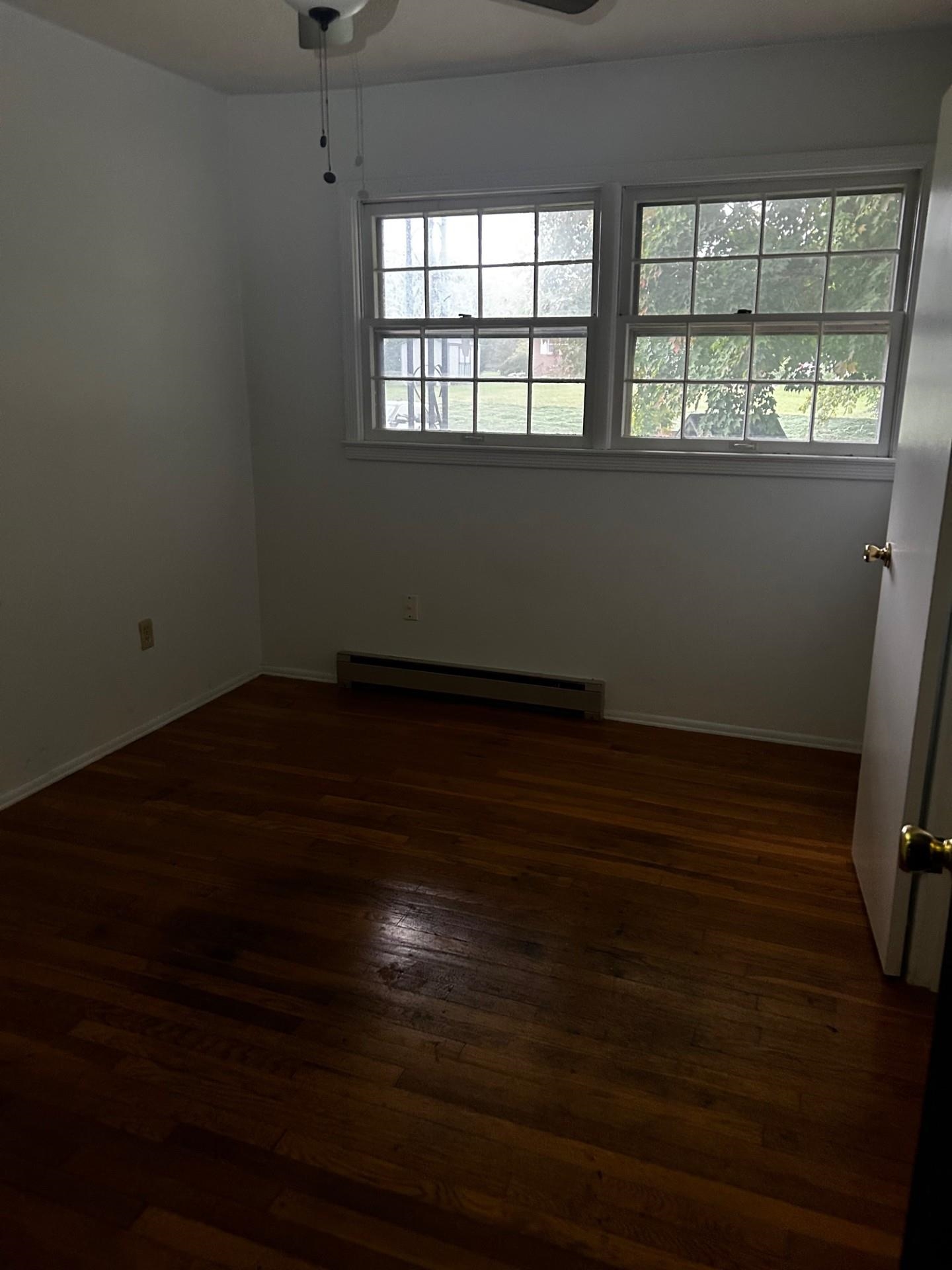 24 La Salle Dr