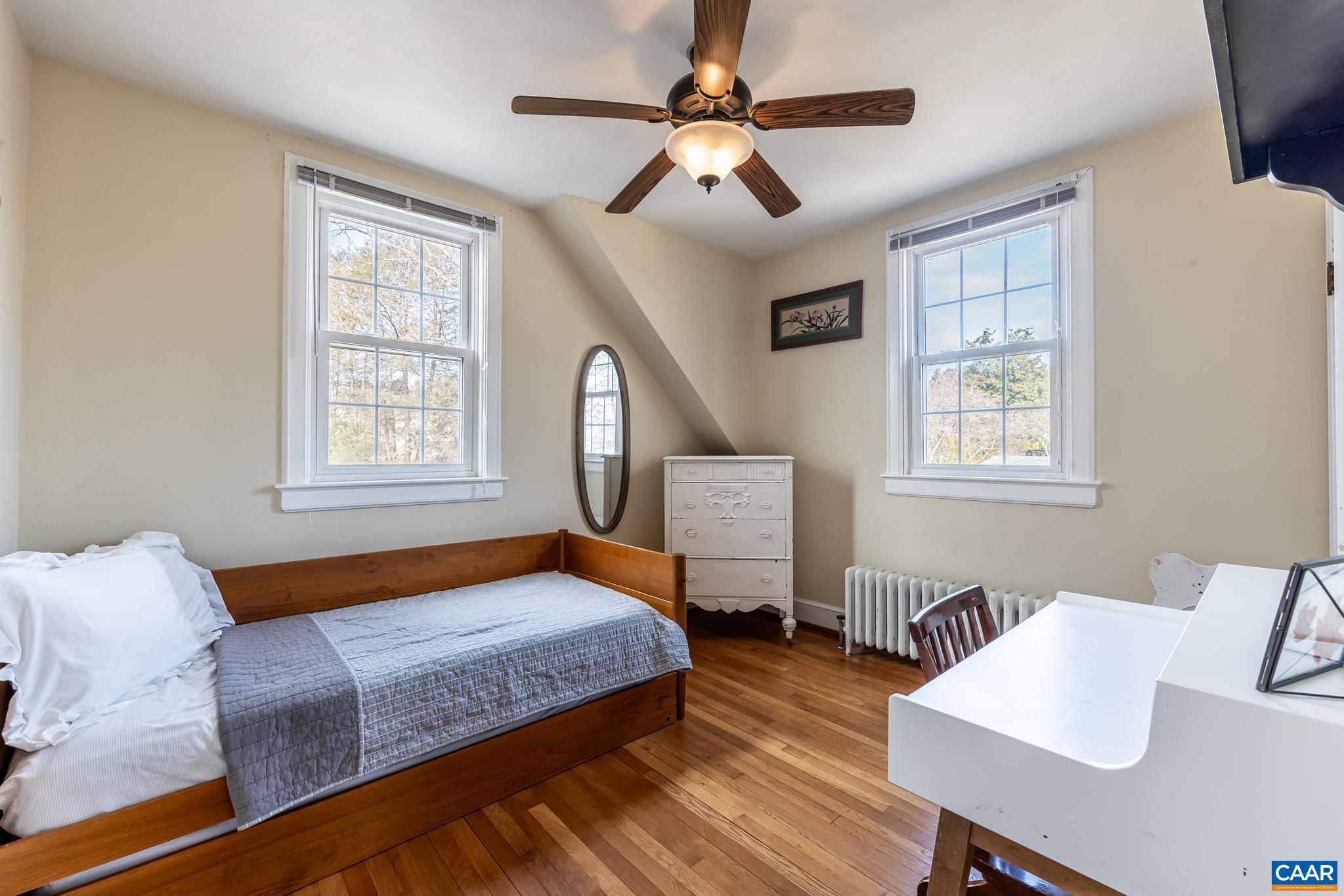 131 Crompton Rd
