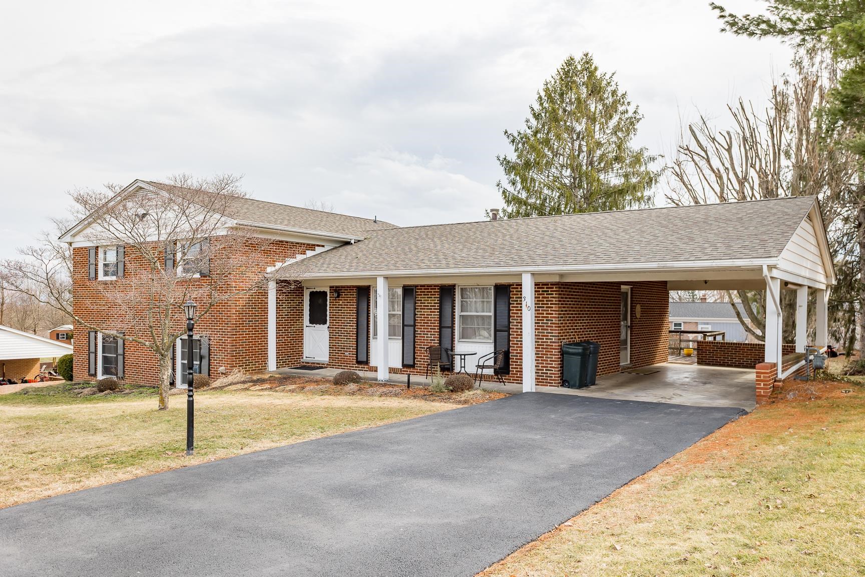 310 Sussex Dr