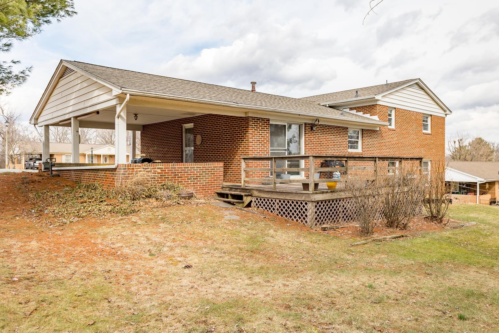 310 Sussex Dr