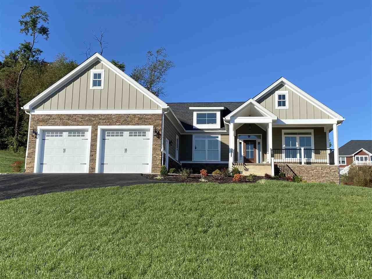 33 Silver Maple Cove