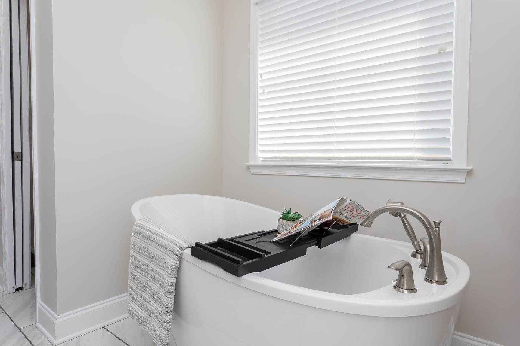 33 Silver Maple Cove