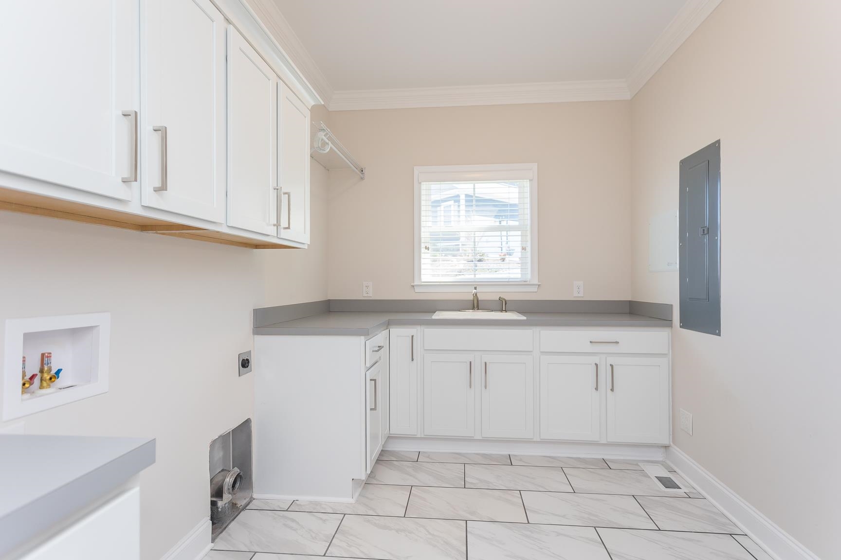 33 Silver Maple Cove