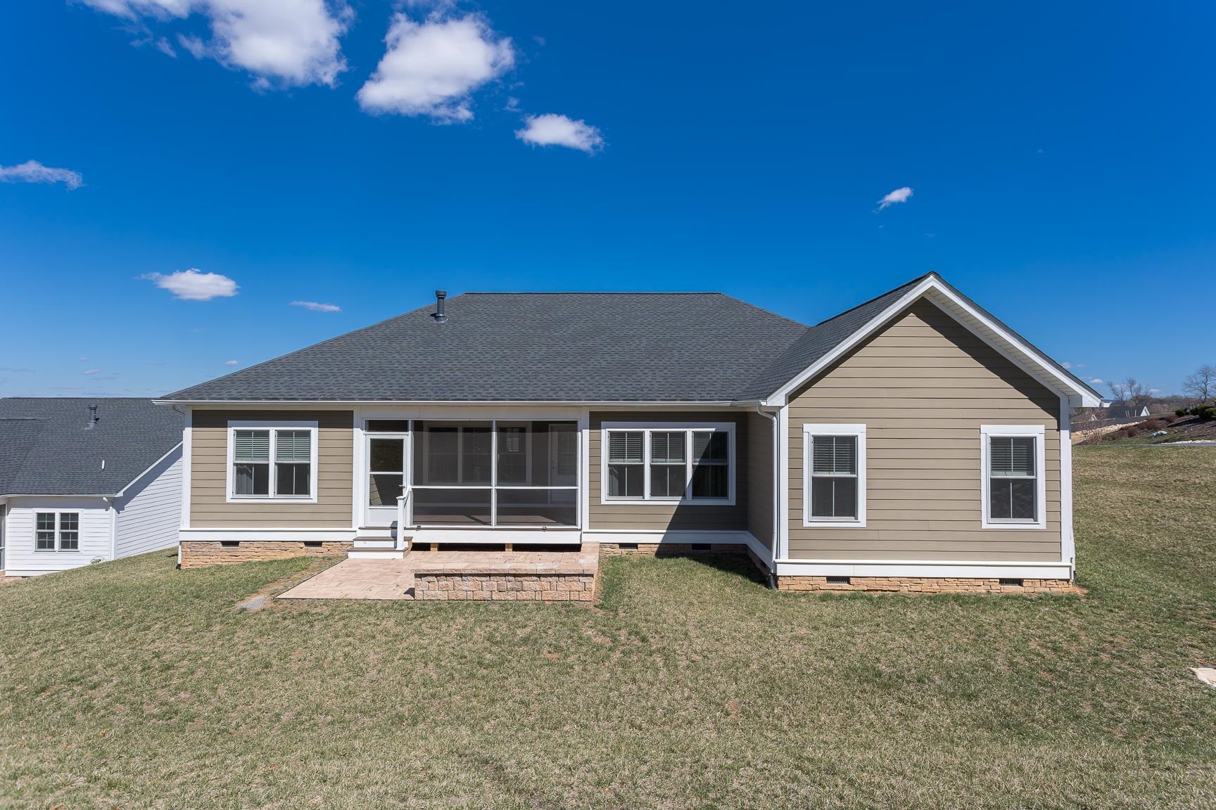 33 Silver Maple Cove