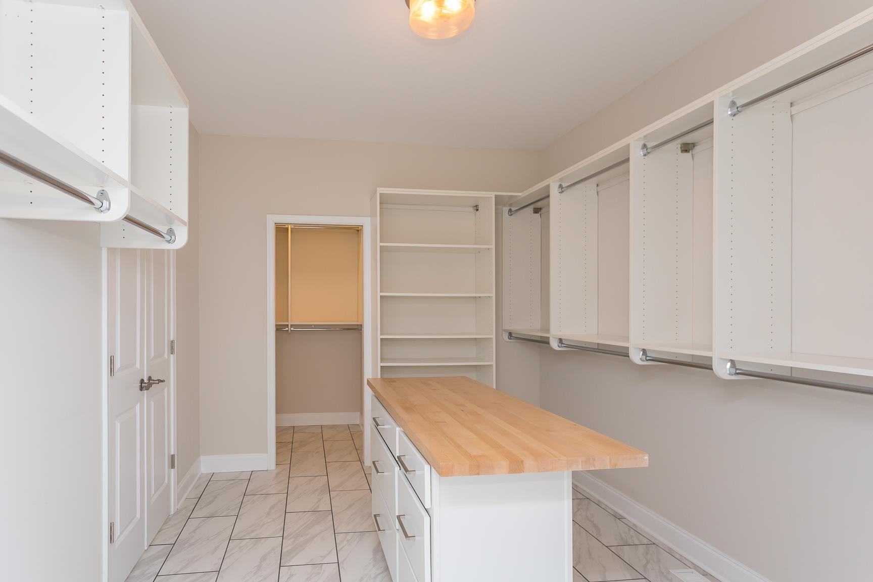 33 Silver Maple Cove