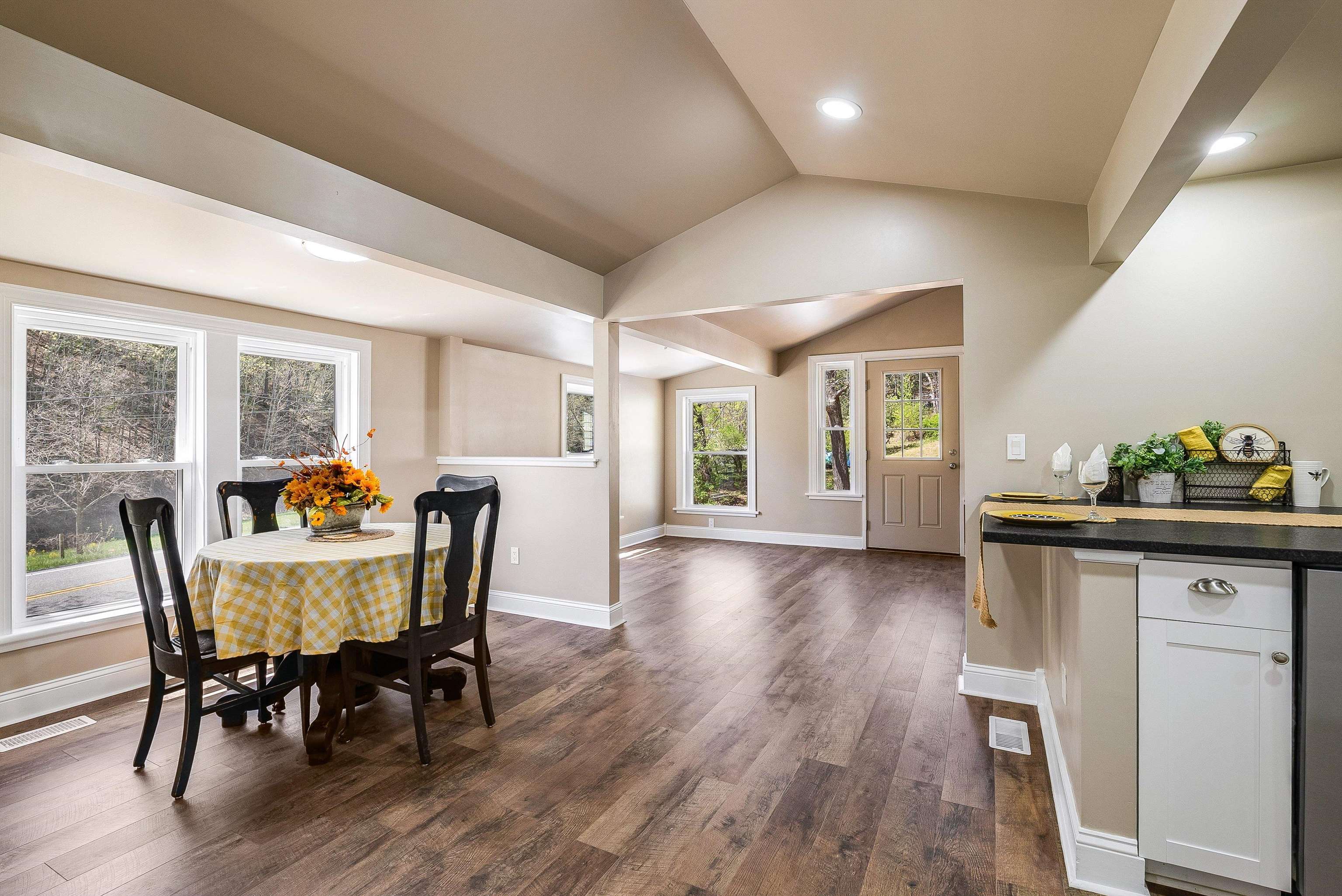 3381 Hankey Mountain Hwy