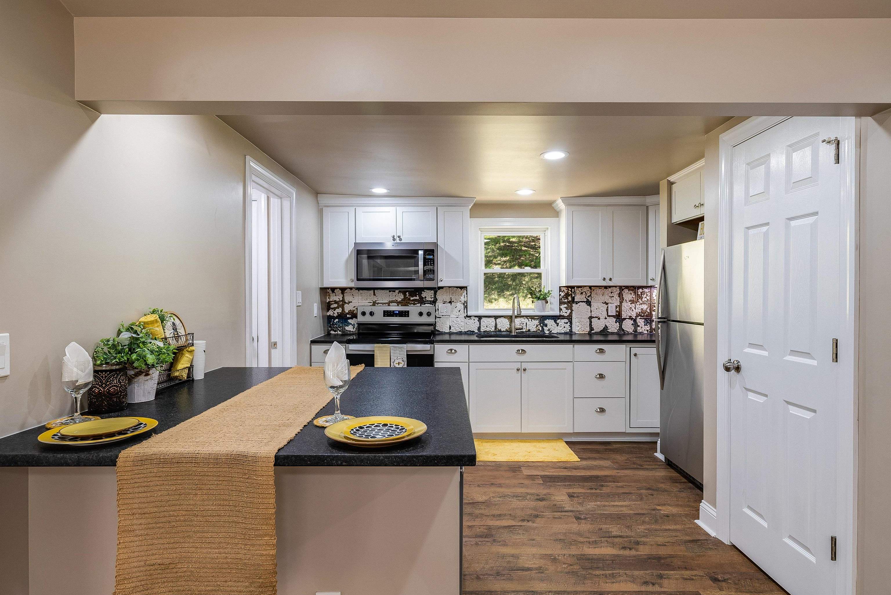 3381 Hankey Mountain Hwy