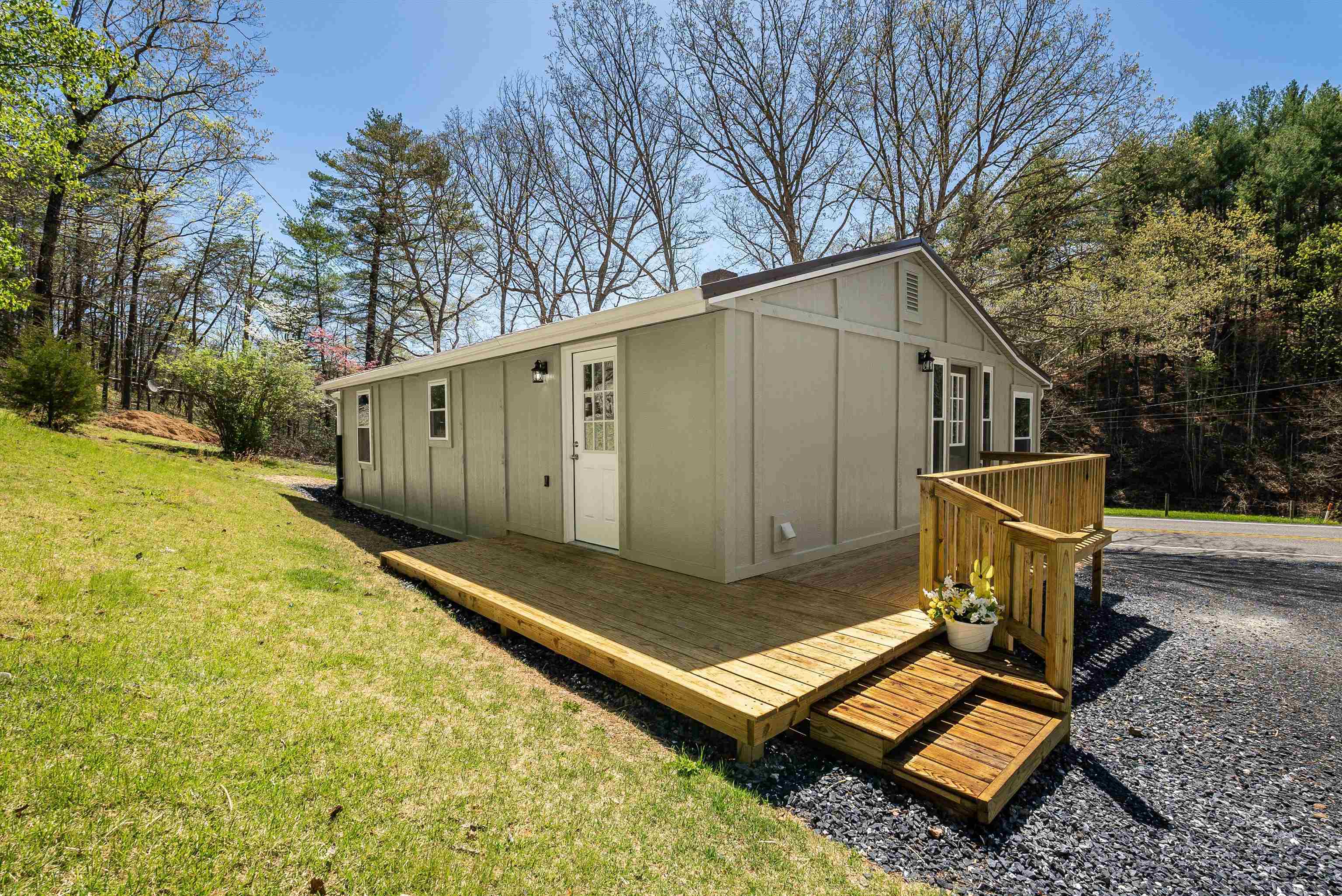 3381 Hankey Mountain Hwy