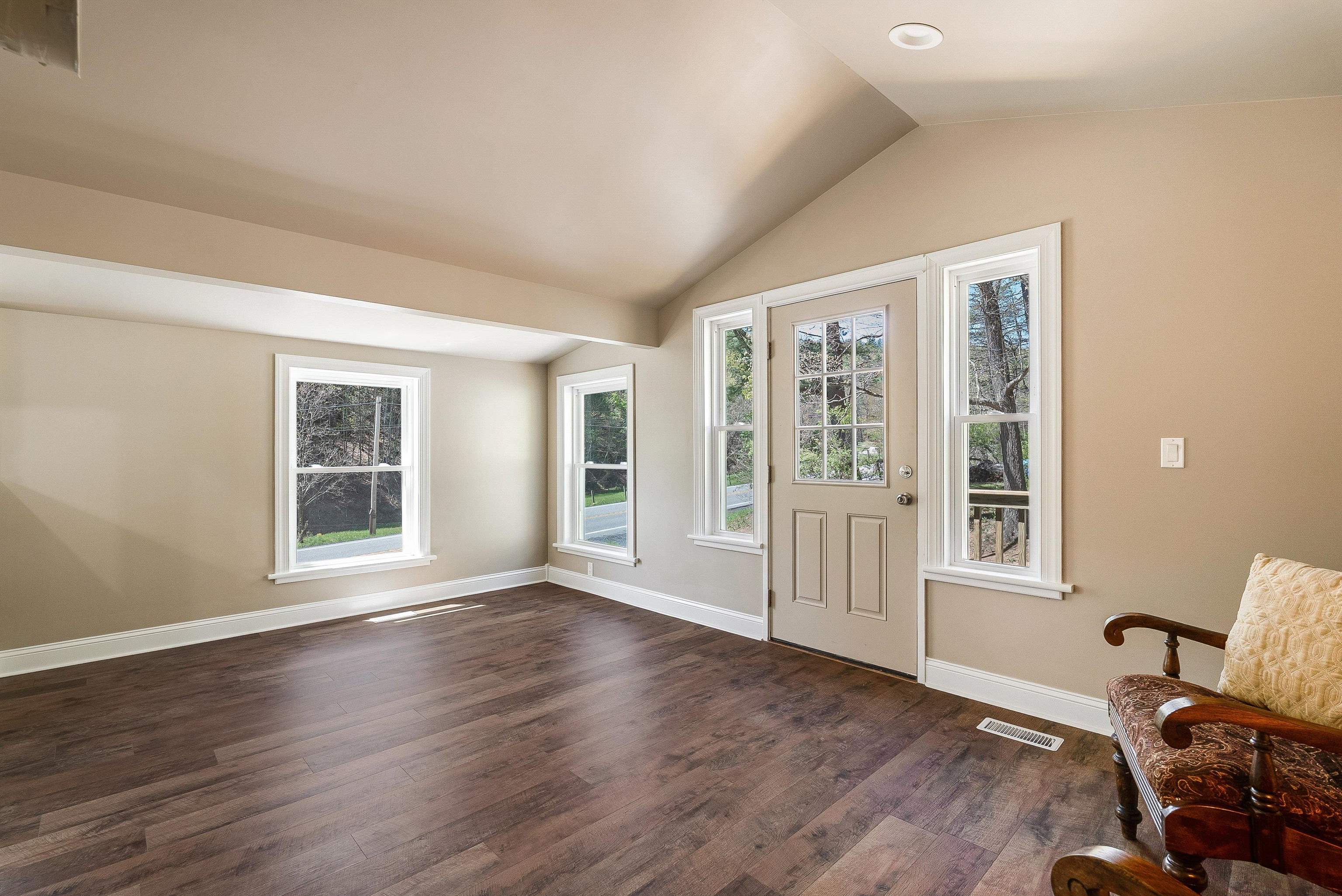 3381 Hankey Mountain Hwy