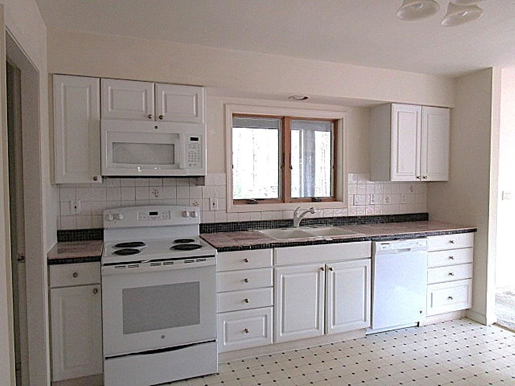 893 Stoney Creek West