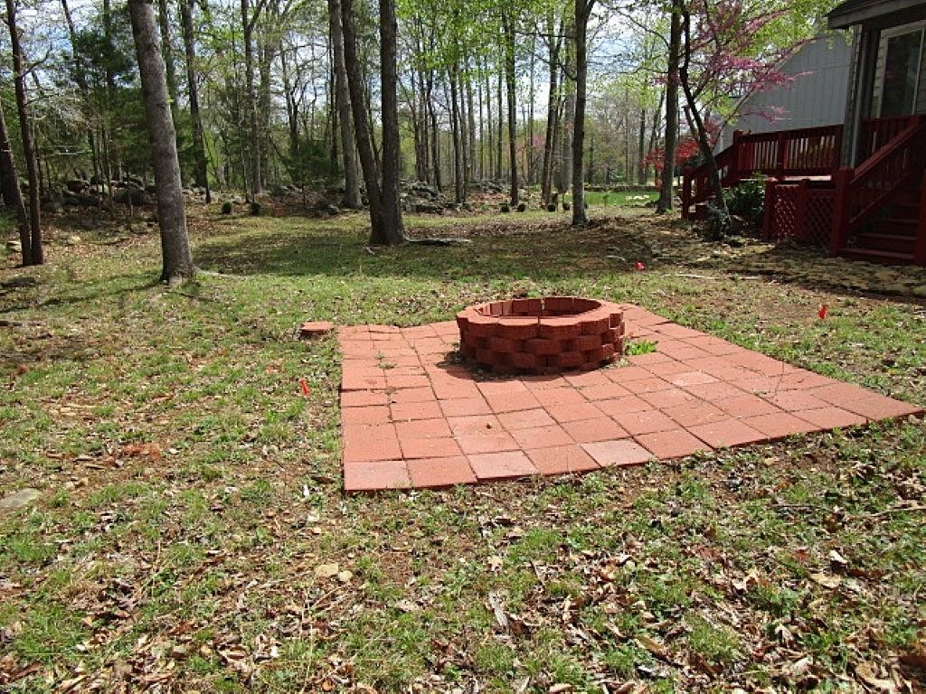 893 Stoney Creek West