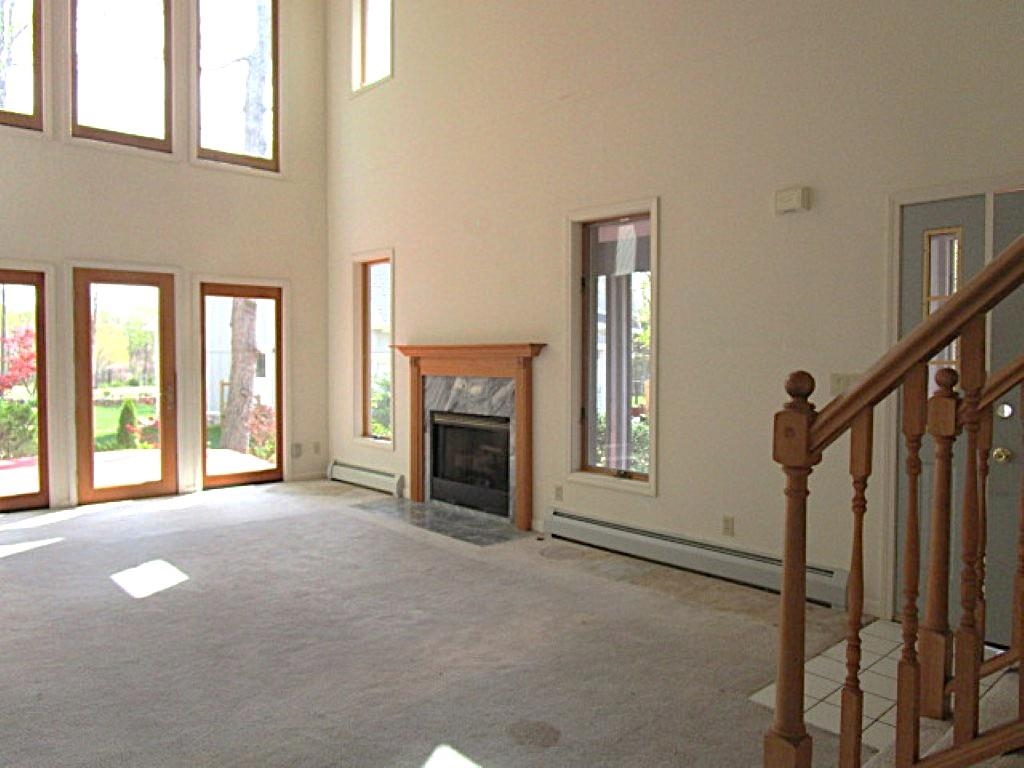 893 Stoney Creek West