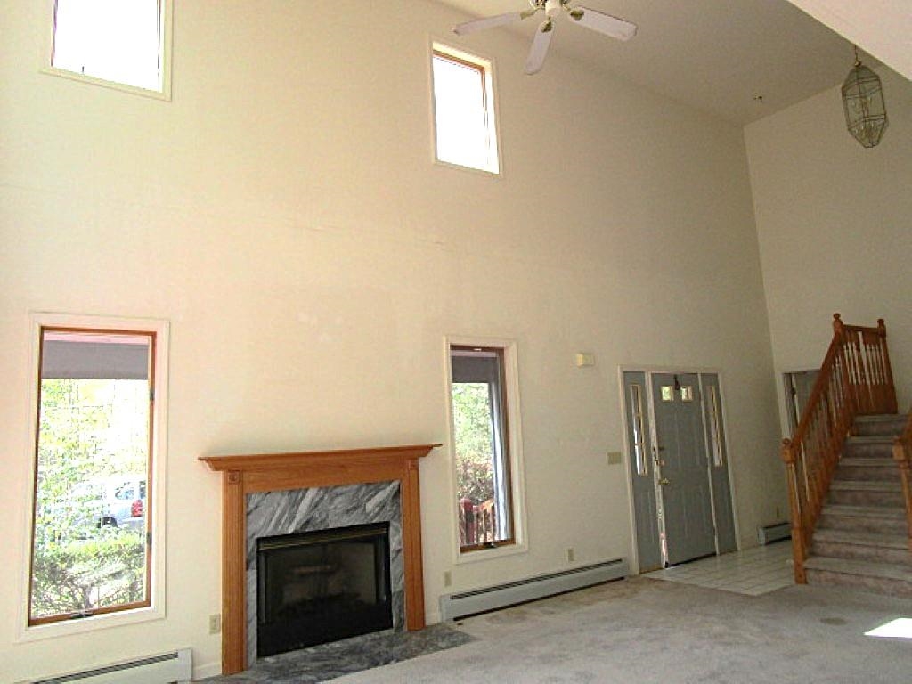 893 Stoney Creek West