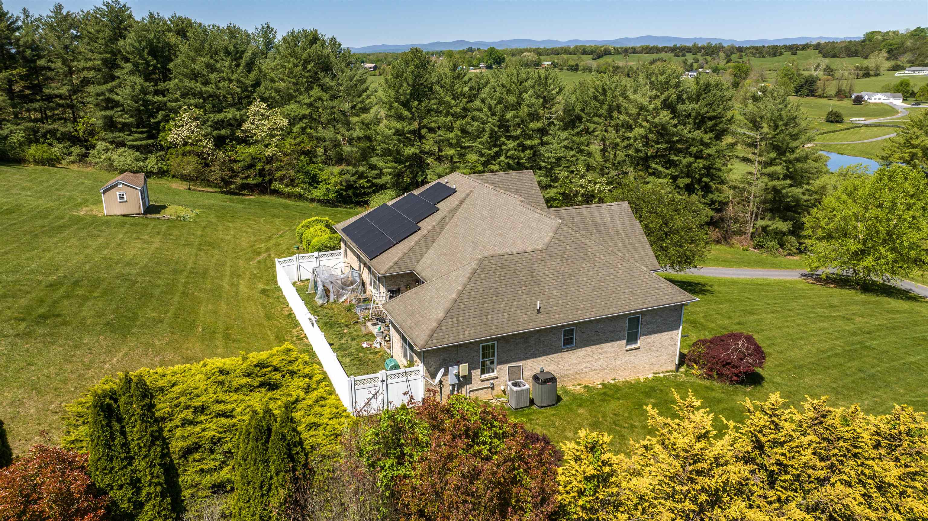 81 Cedar Creek Ln