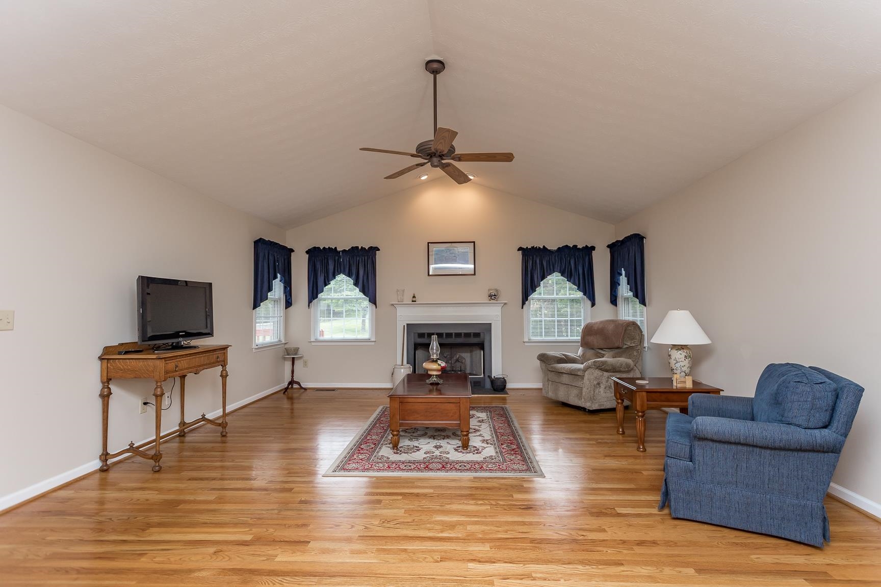 5 Hidden Valley Ct