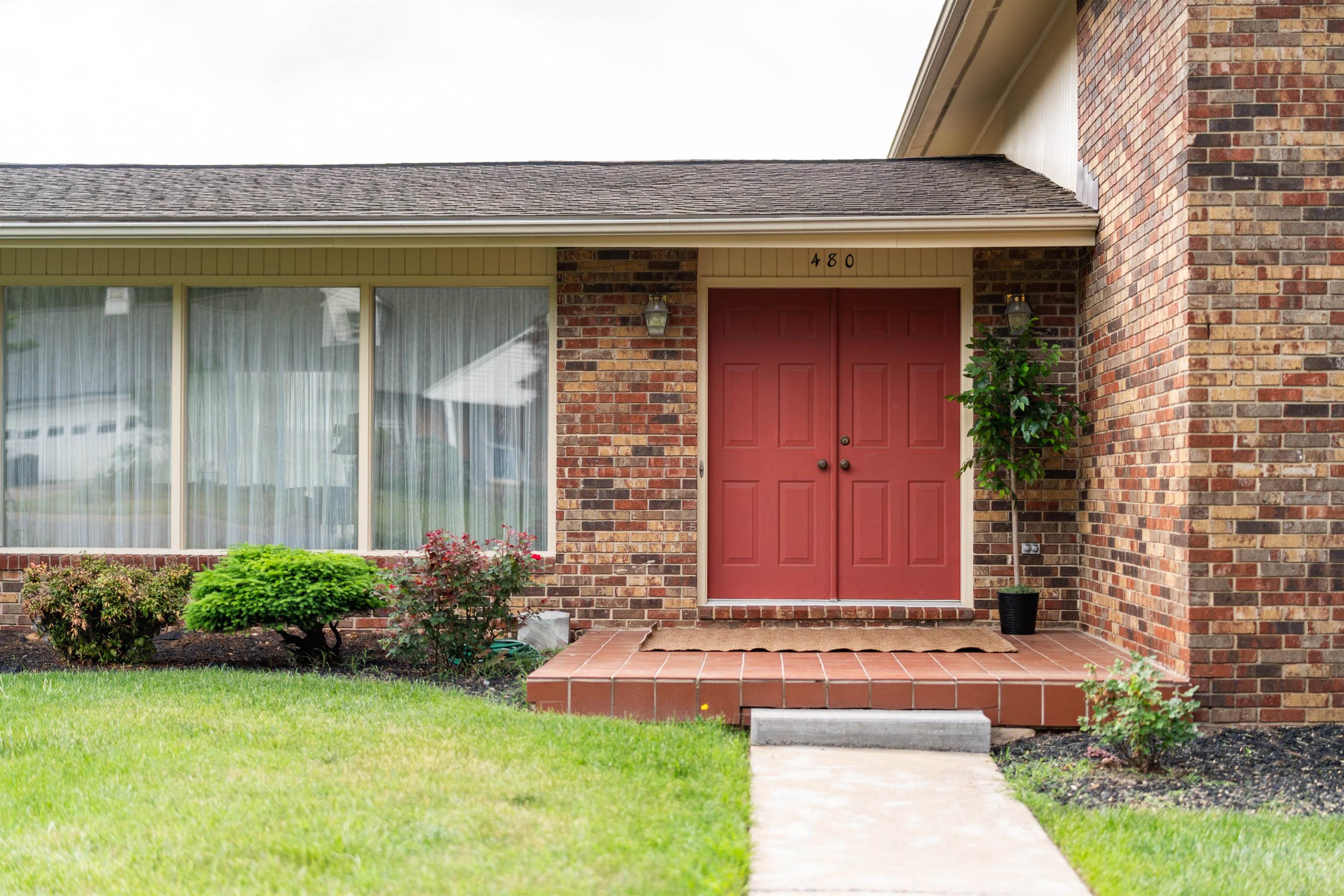 480 Preston Dr