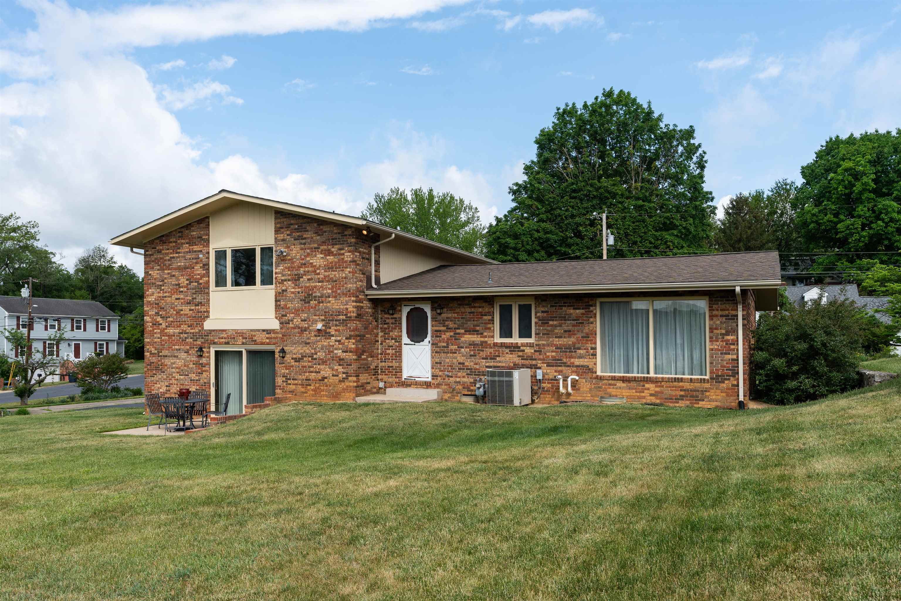 480 Preston Dr