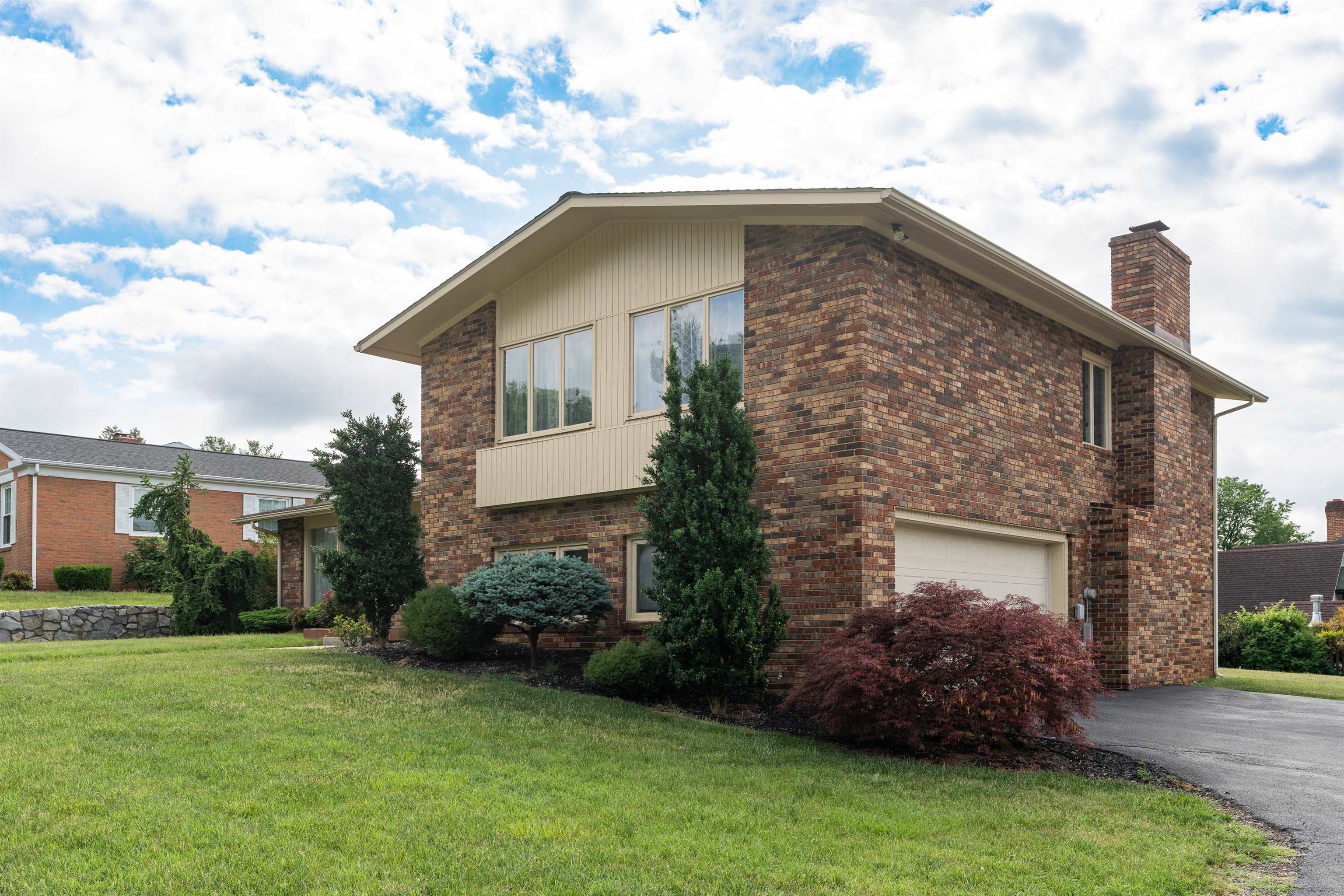 480 Preston Dr