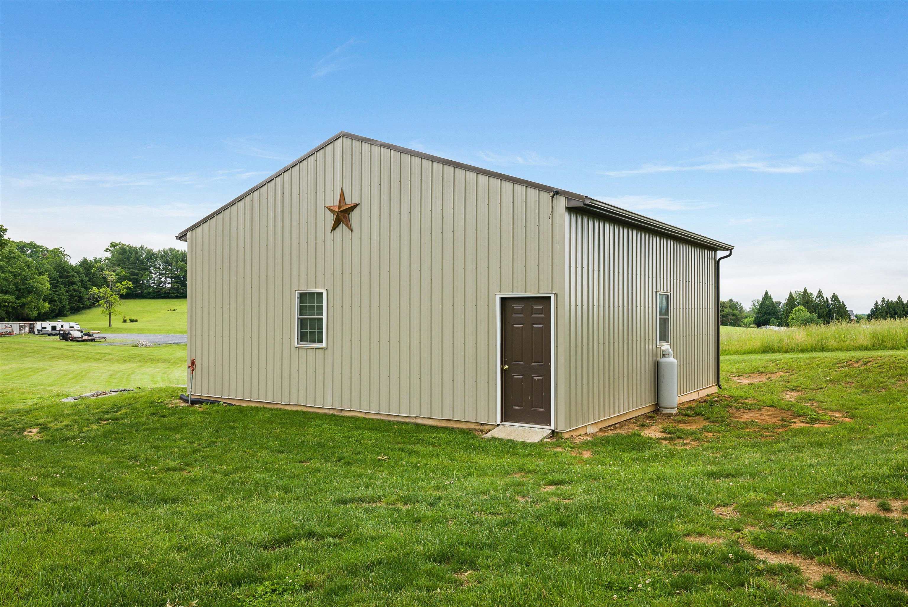 390 Frontier Dr