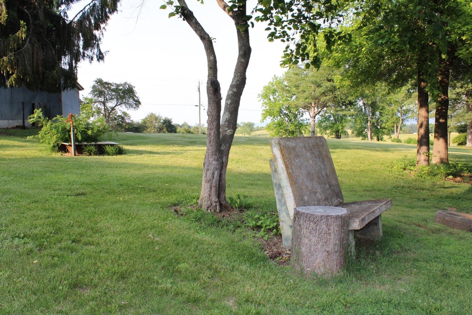 581 Oak Grove Church Rd