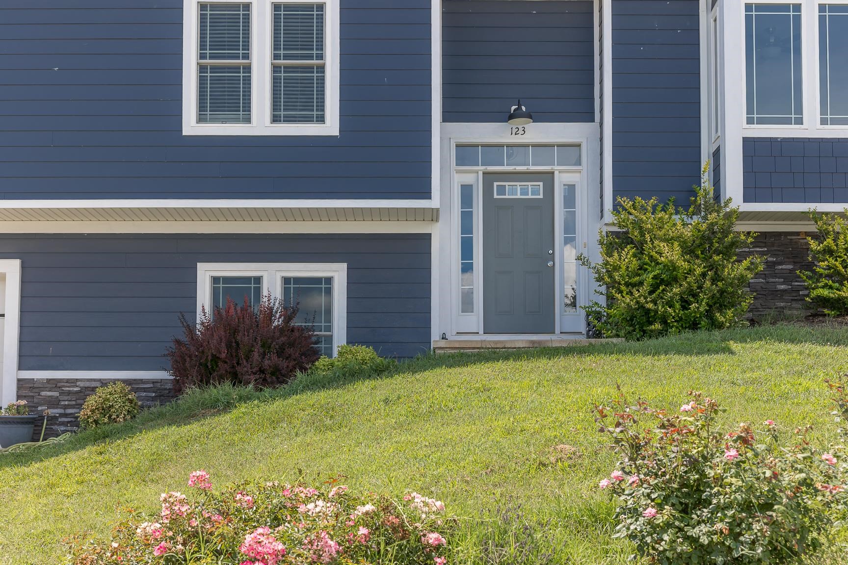 123 Beauregard Dr