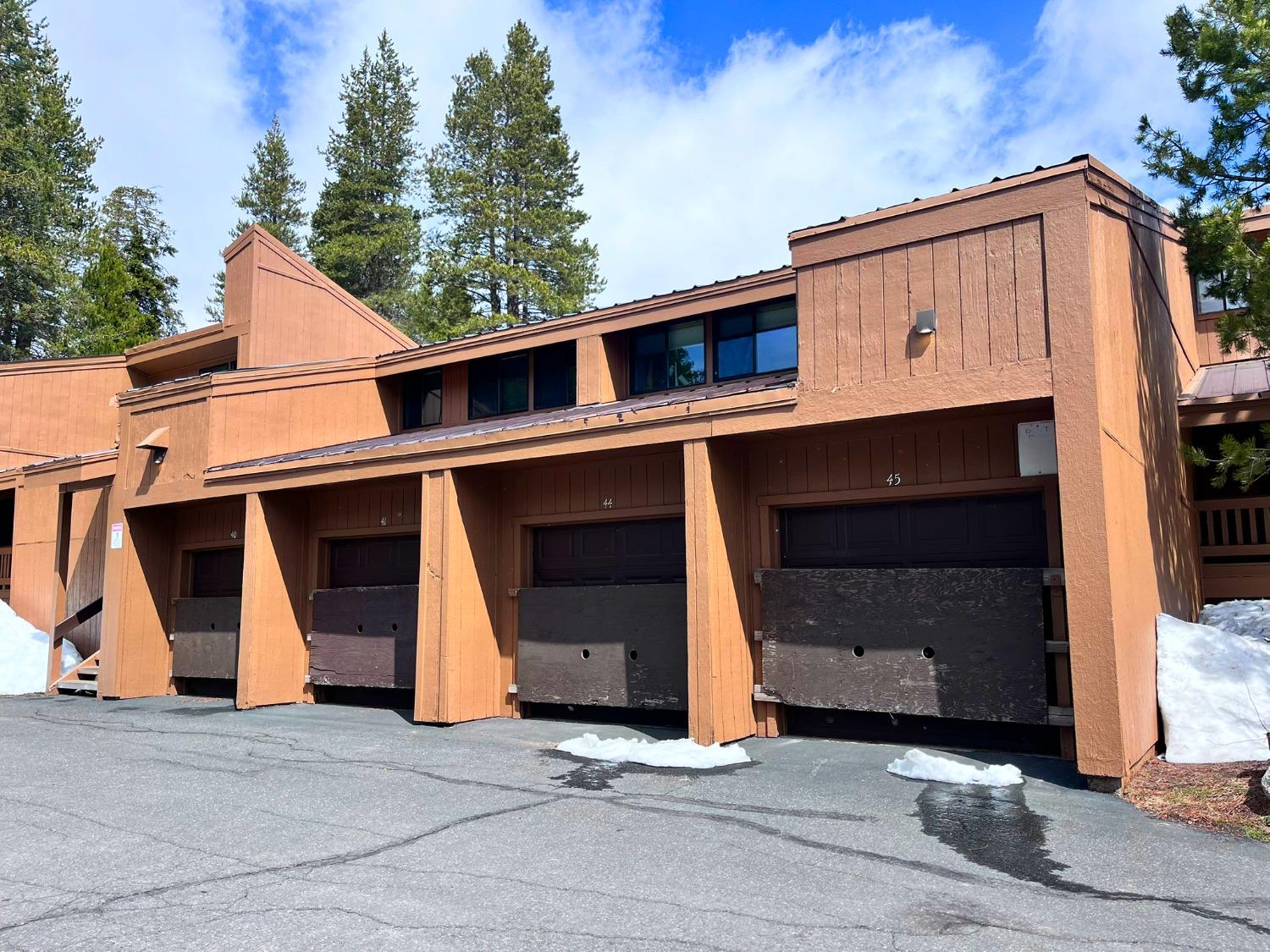50 Creekside Drive #44