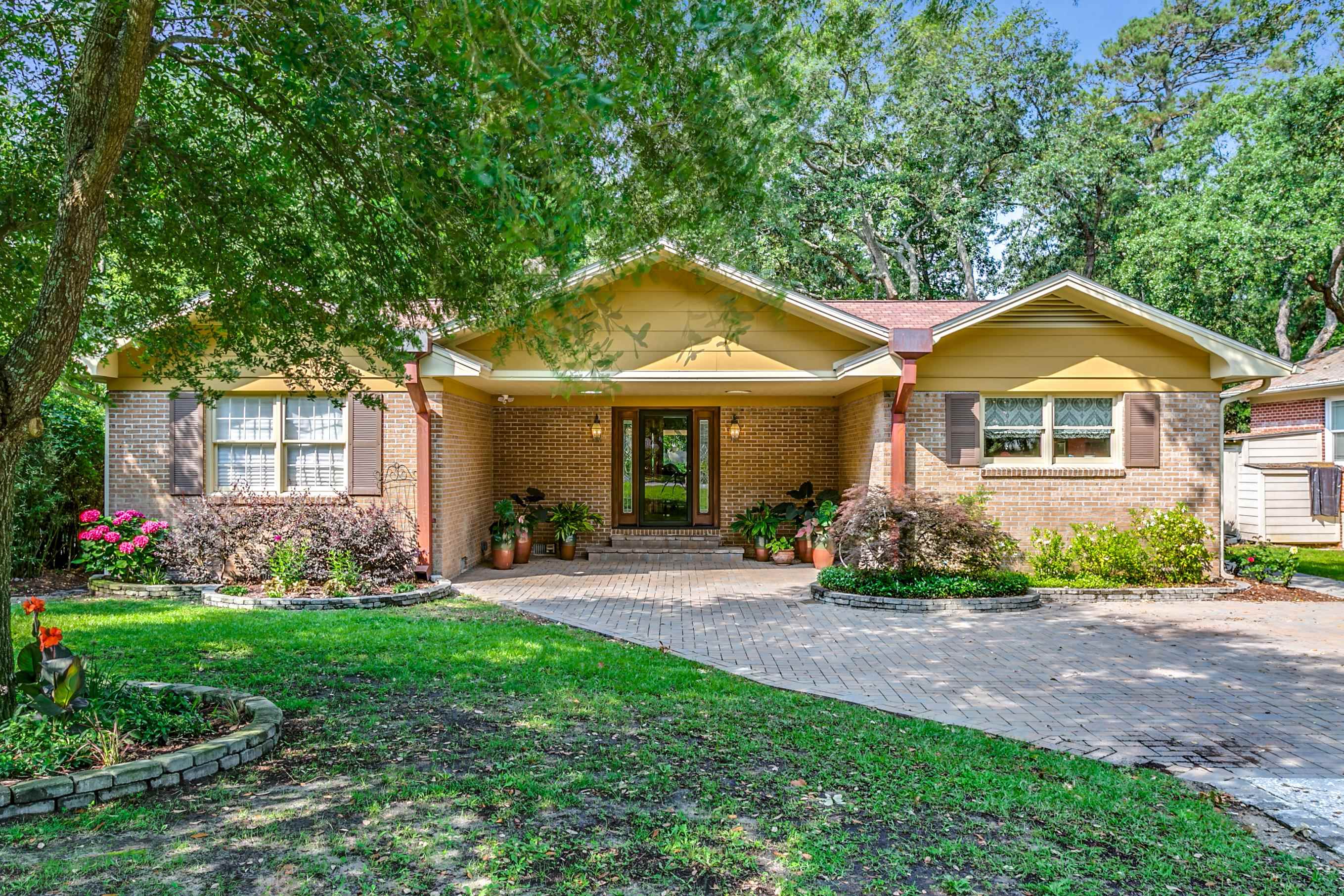 311 64th Ave. N Myrtle Beach, SC 29572