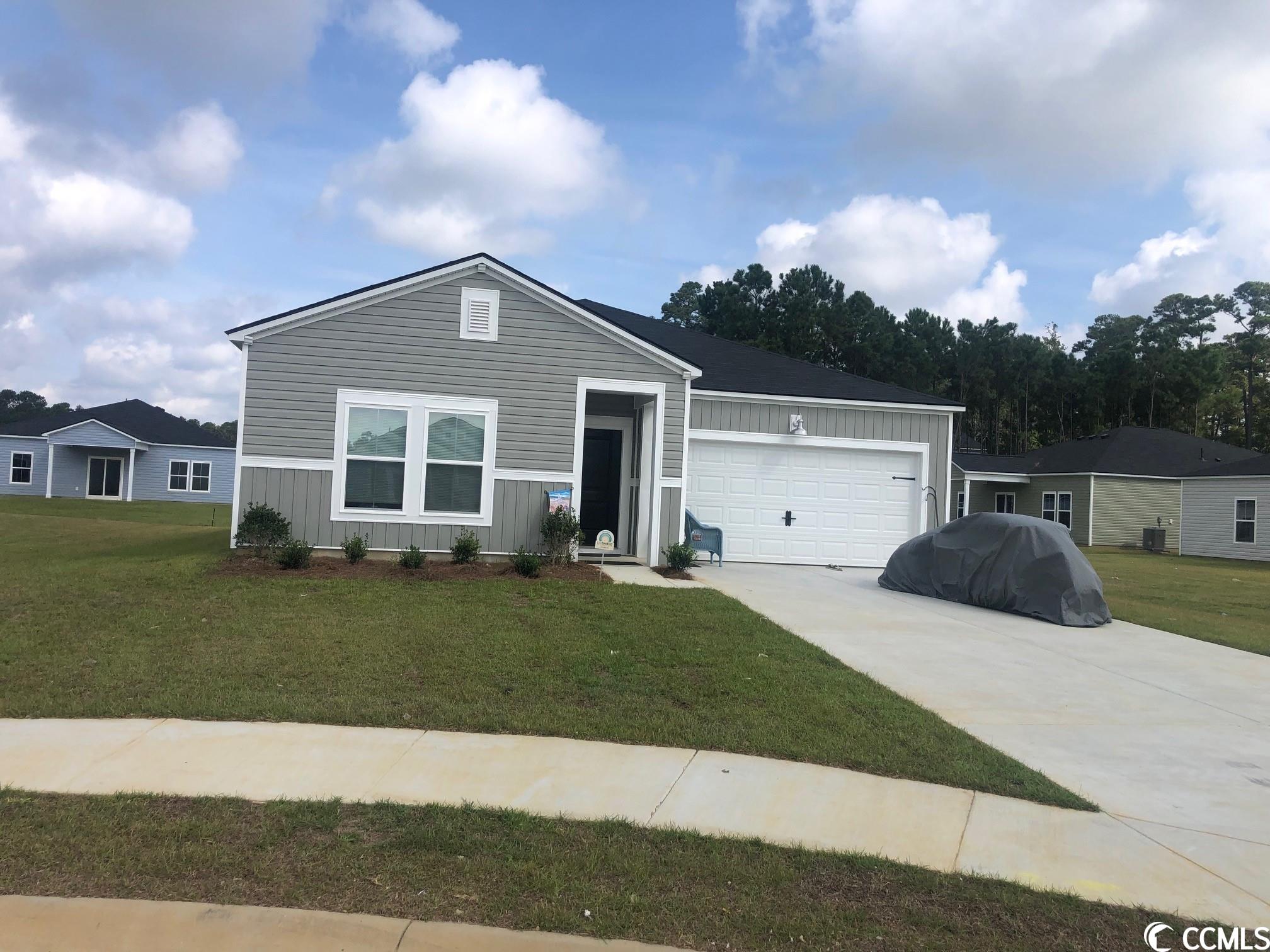 904 Vernal Pl. Little River, SC 29566