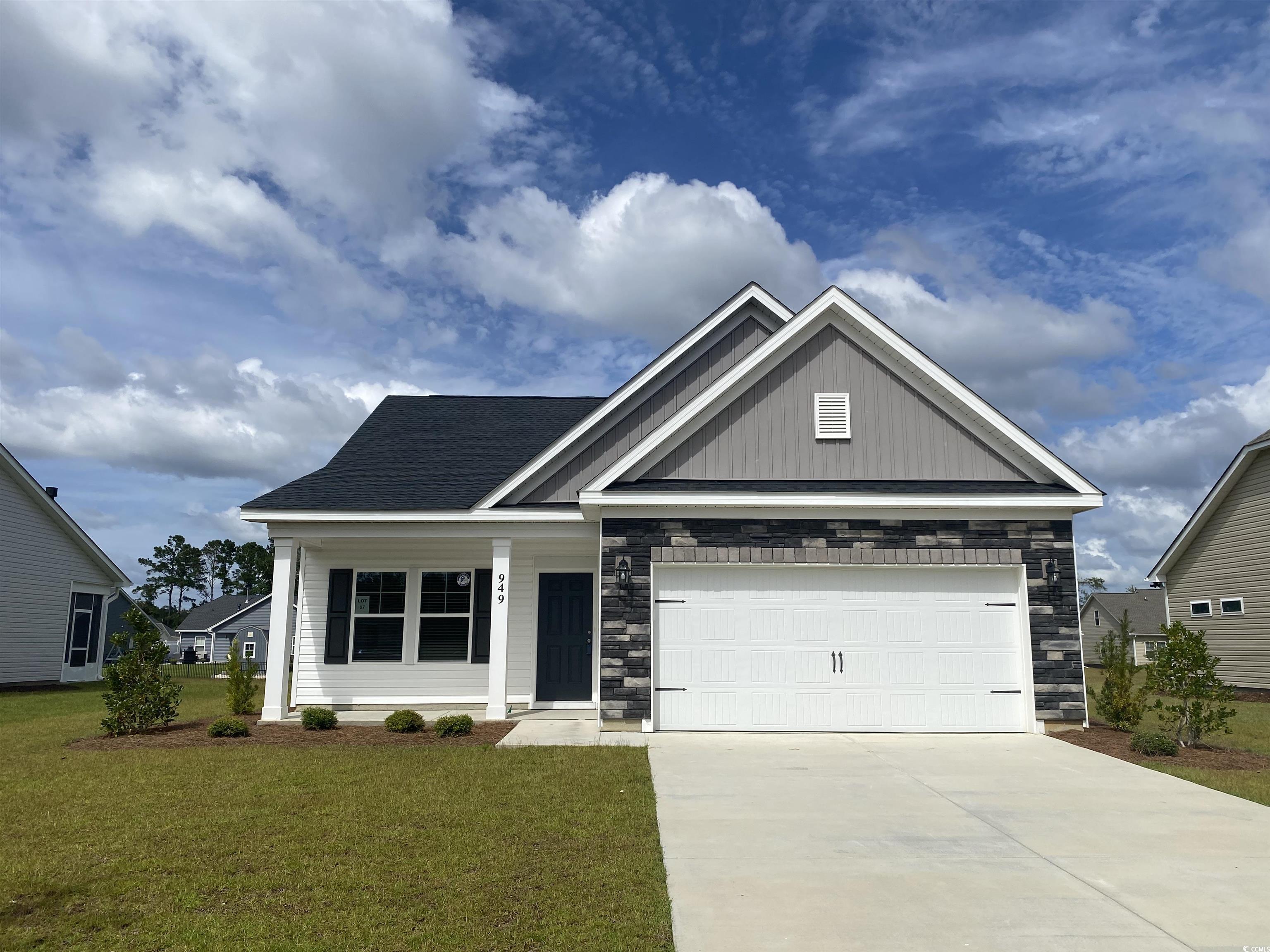 949 Oak Hollow St. Longs, SC 29568