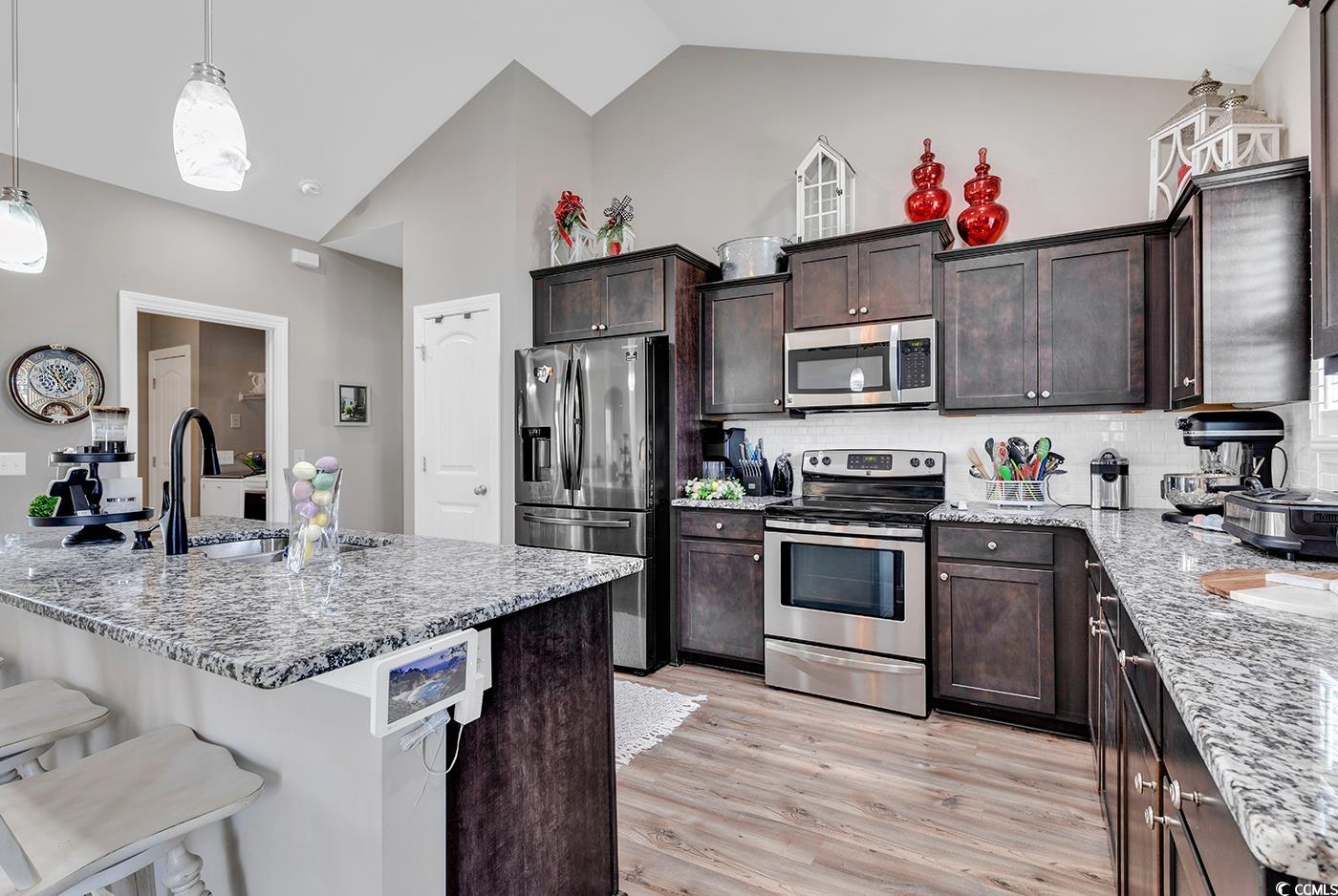 197 Highmeadow Ln. Aynor, SC 29511