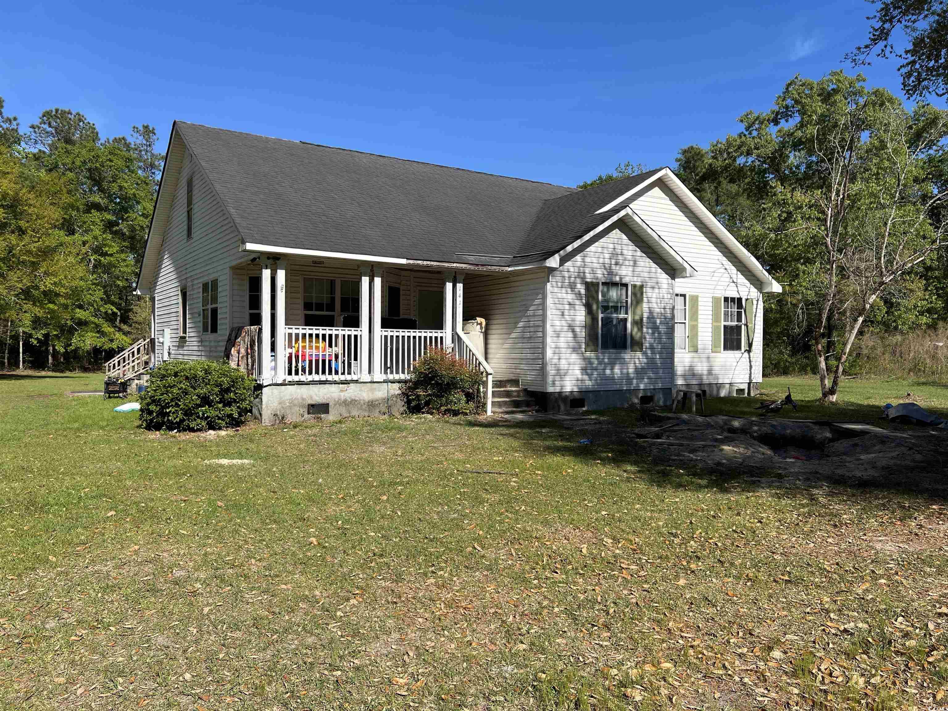 141 Woodrow Ln. Hemingway, SC 29554